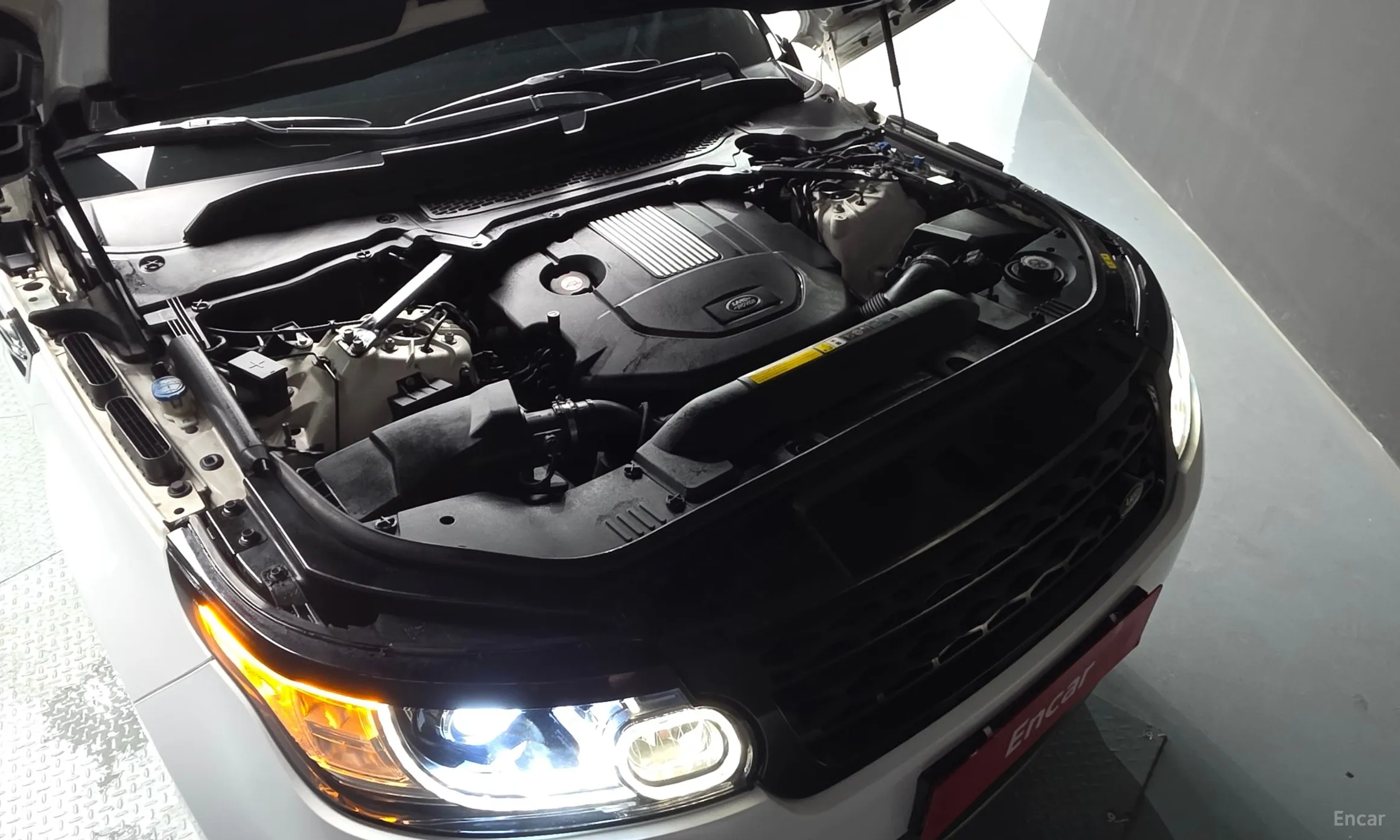 Land Rover Range Rover Sport 2nd Generation превью 6