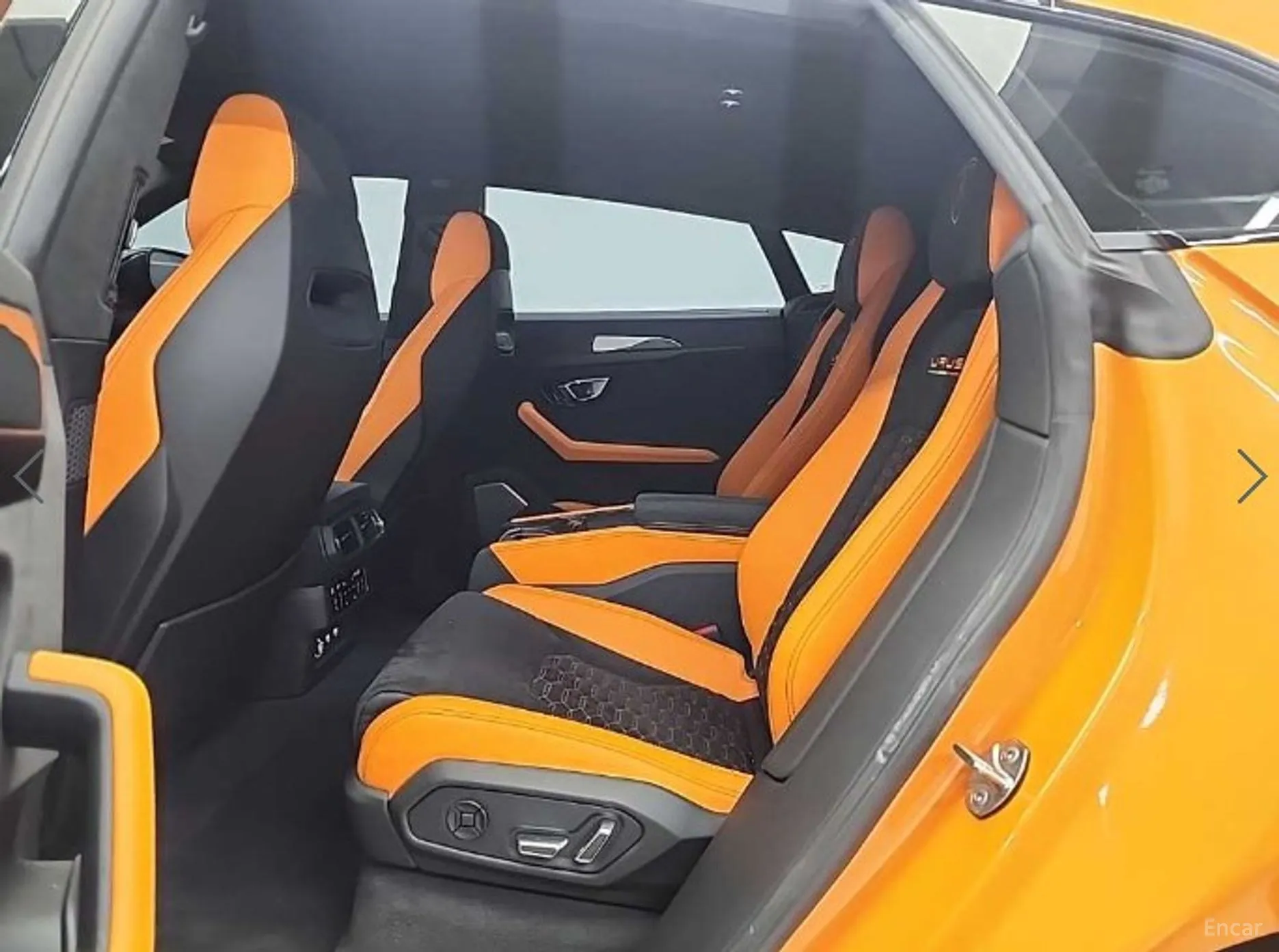 Lamborghini Urus превью 12