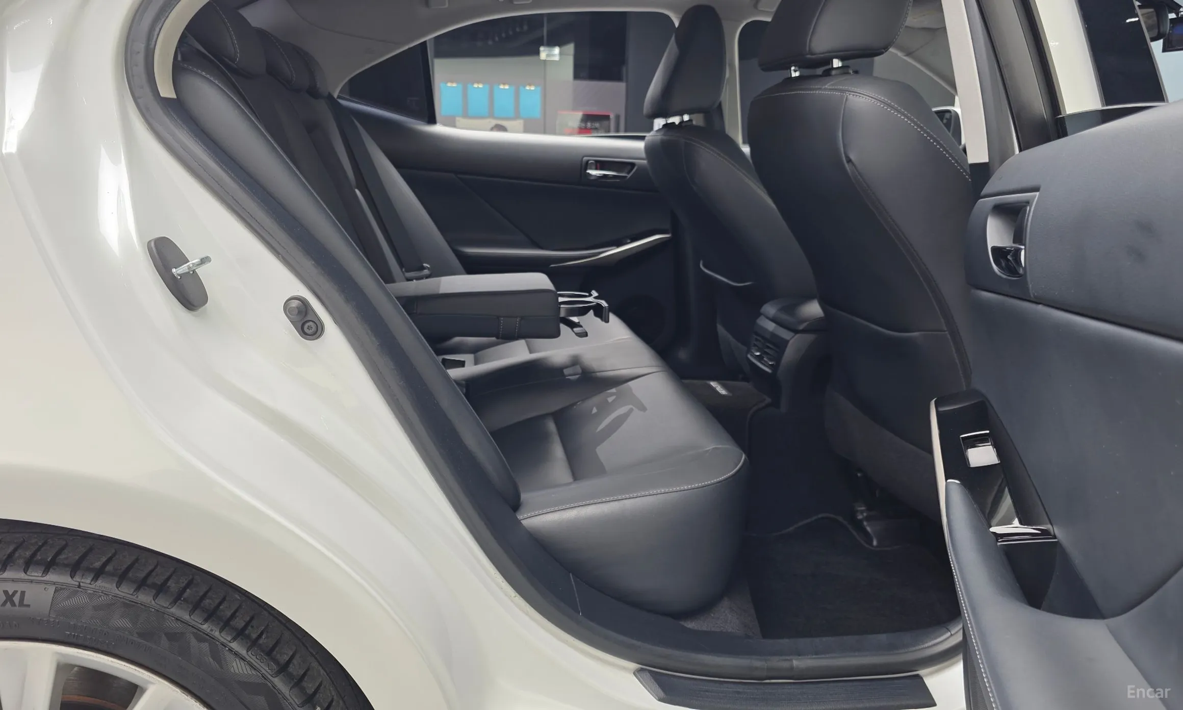 Lexus New IS250 превью 12