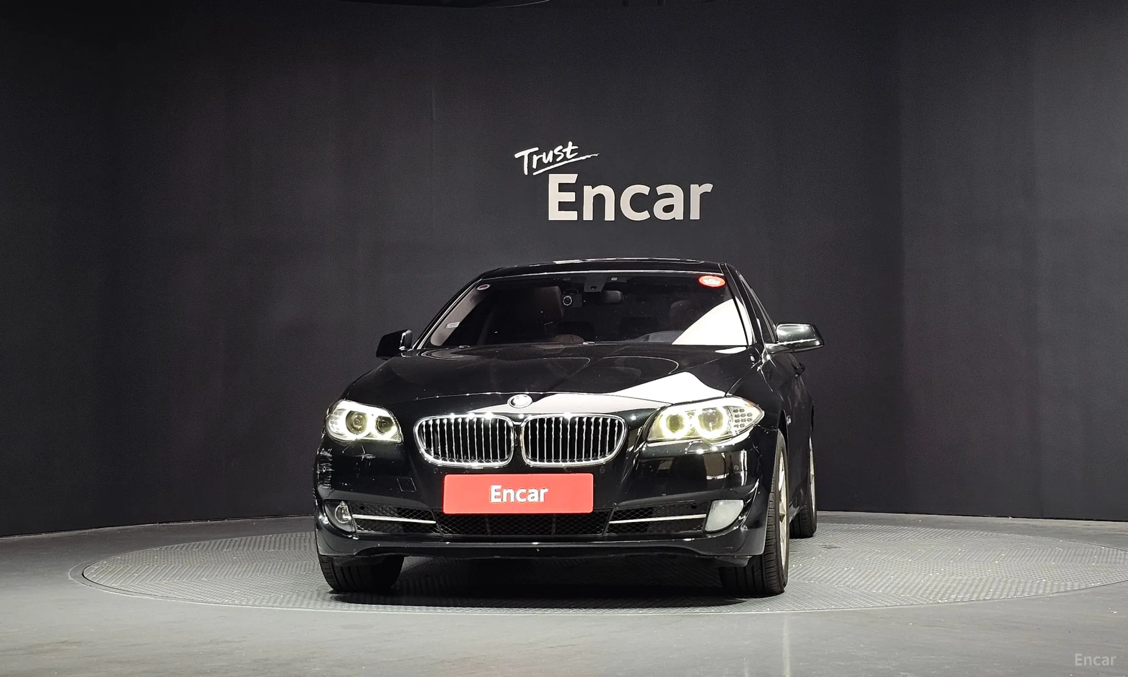 BMW 5 Series (F10) превью 3