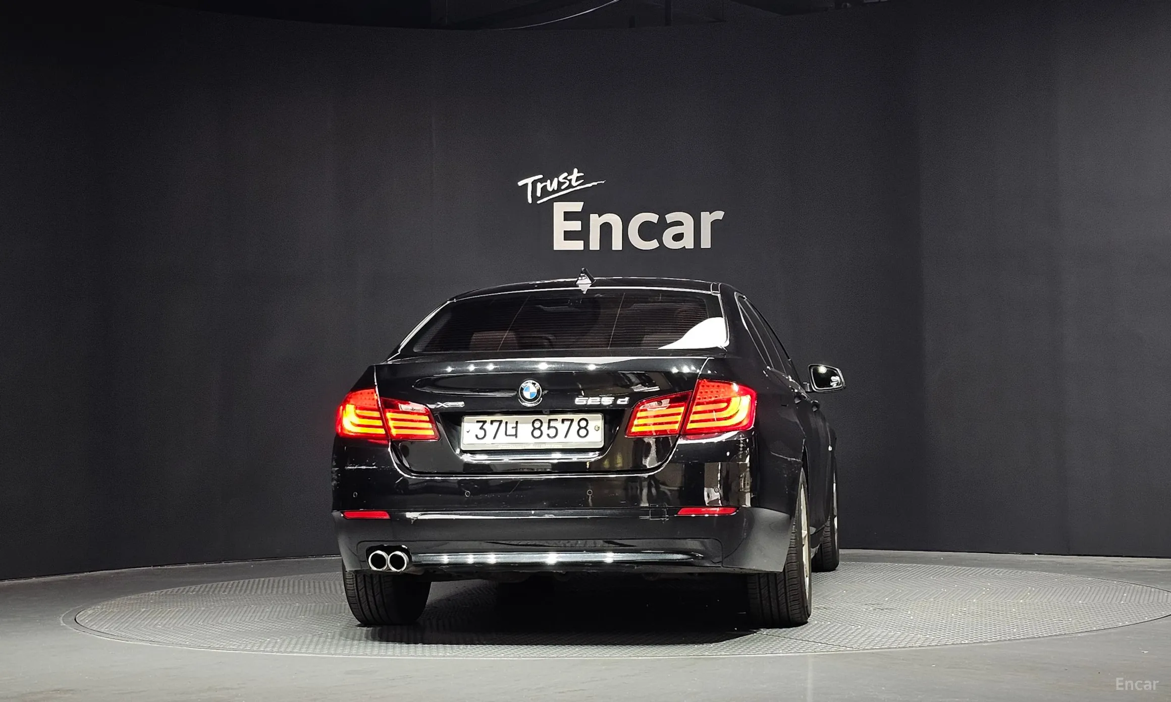 BMW 5 Series (F10) превью 4