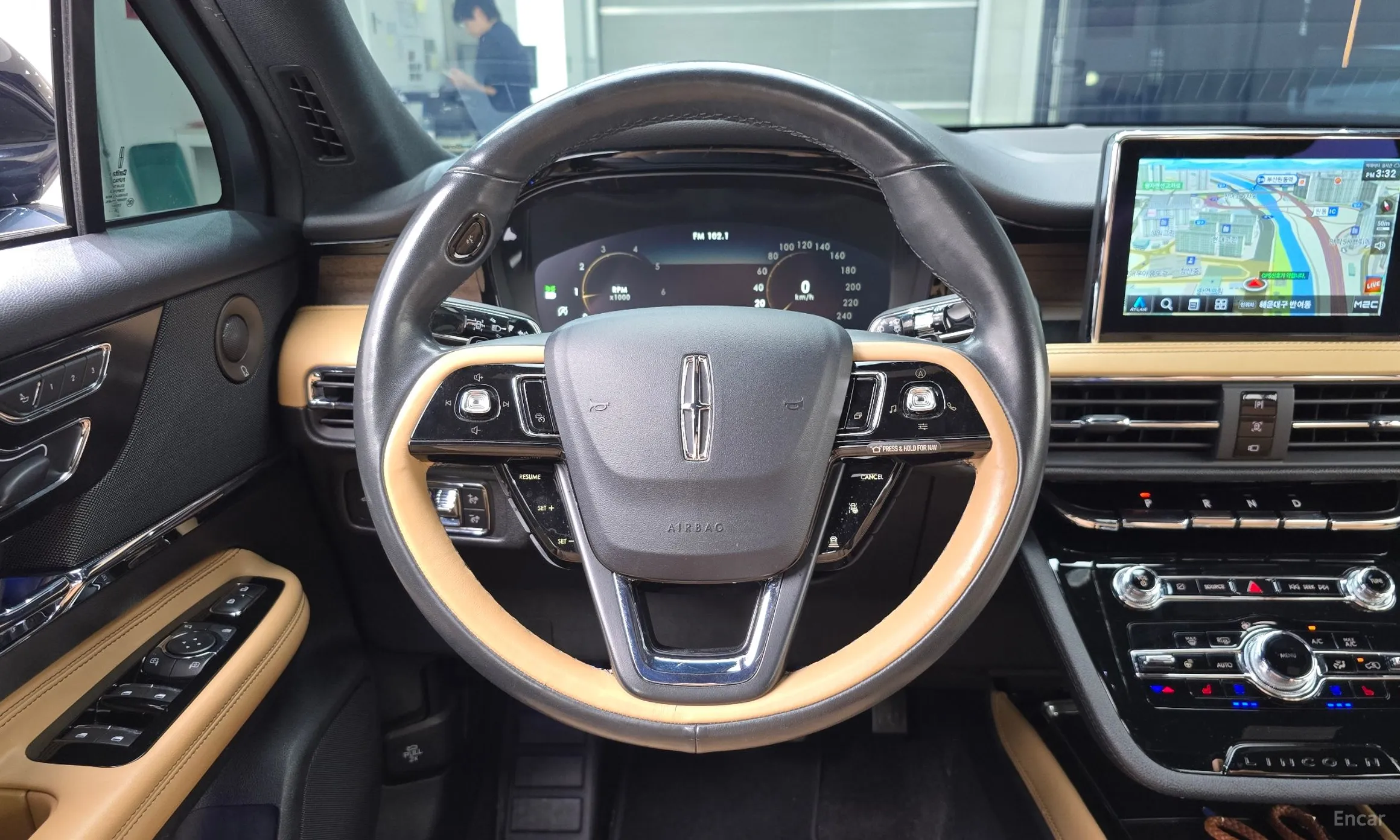 Lincoln Corsair превью 13