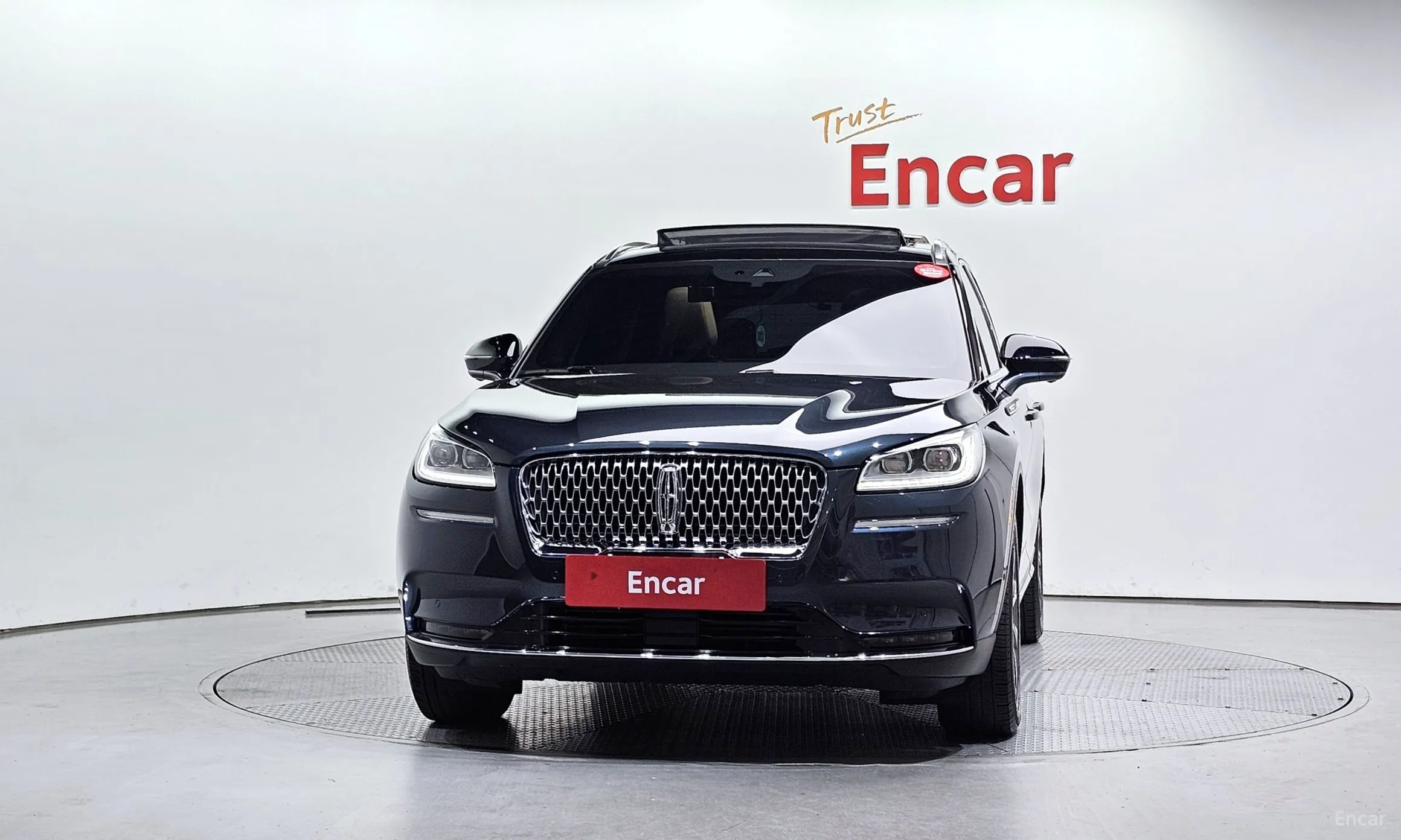 Lincoln Corsair превью 3