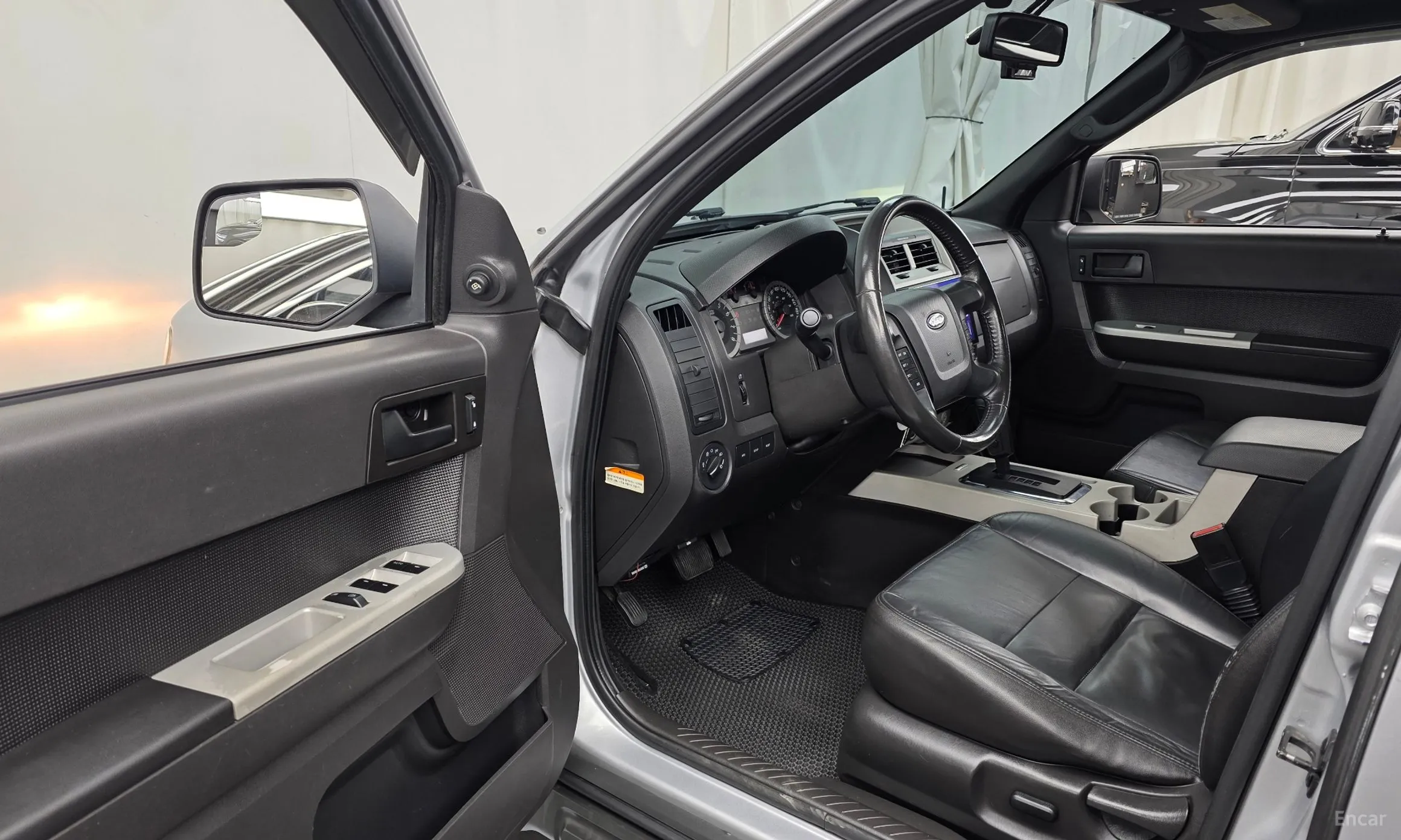 Ford Escape превью 10