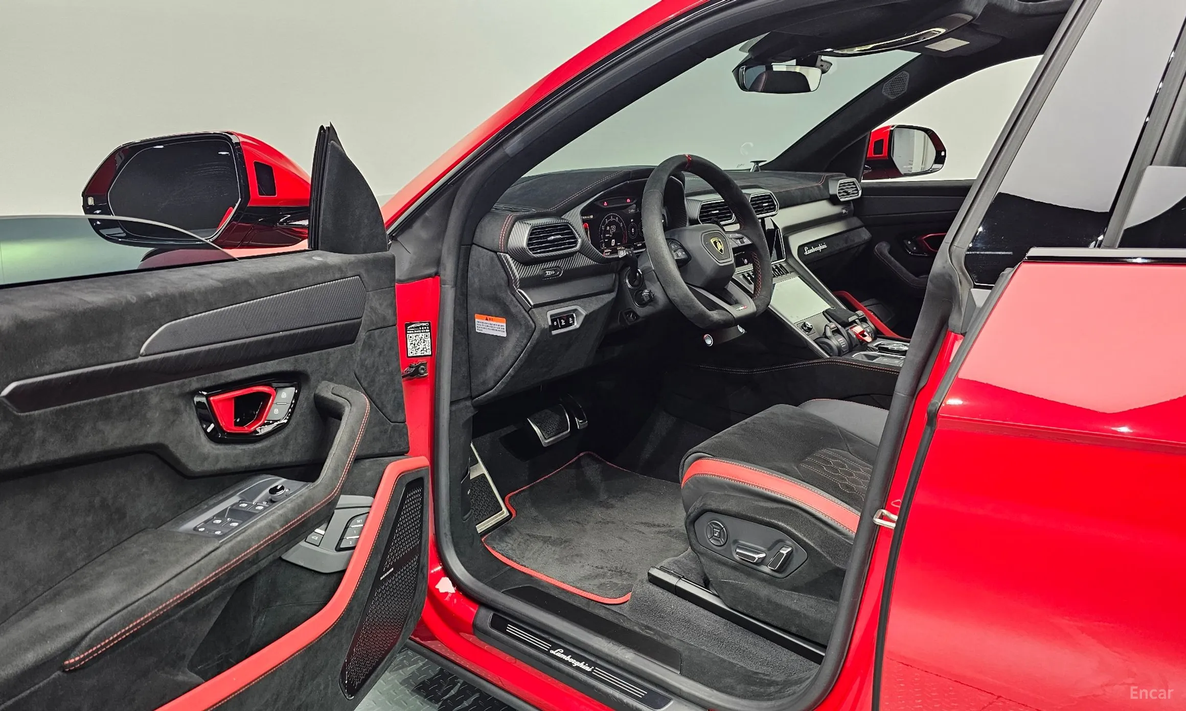 Lamborghini Urus превью 10