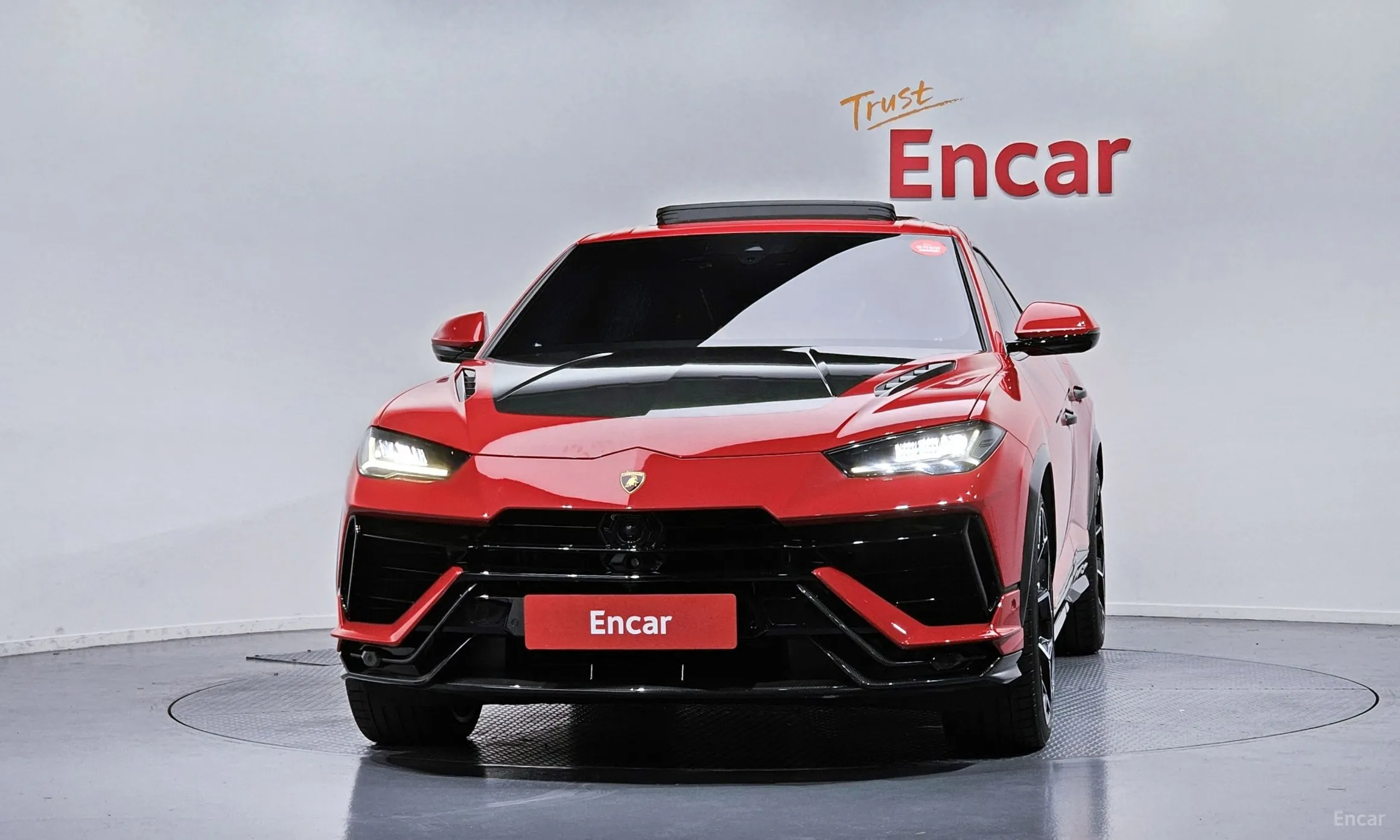 Lamborghini Urus превью 3