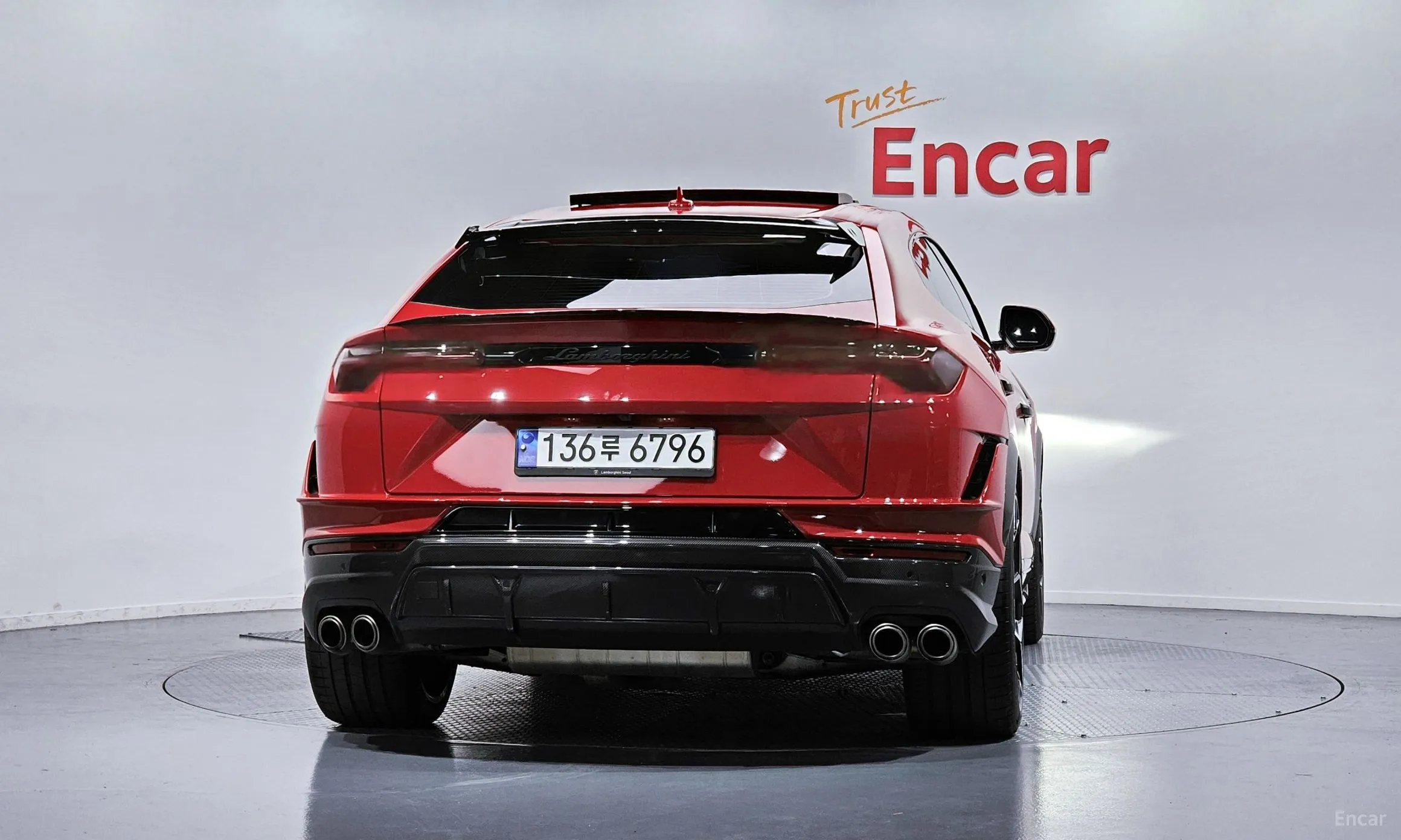 Lamborghini Urus превью 4