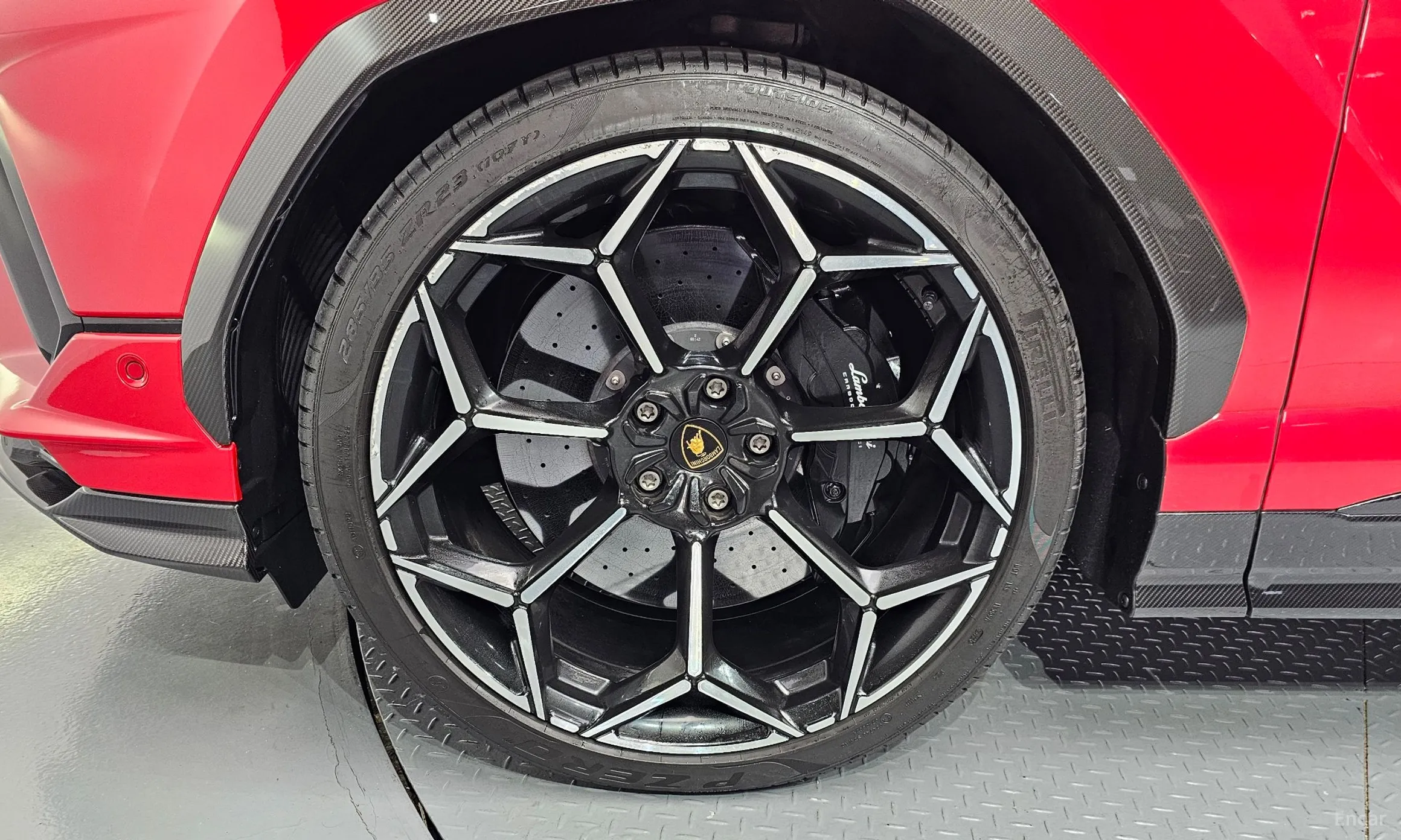 Lamborghini Urus превью 5