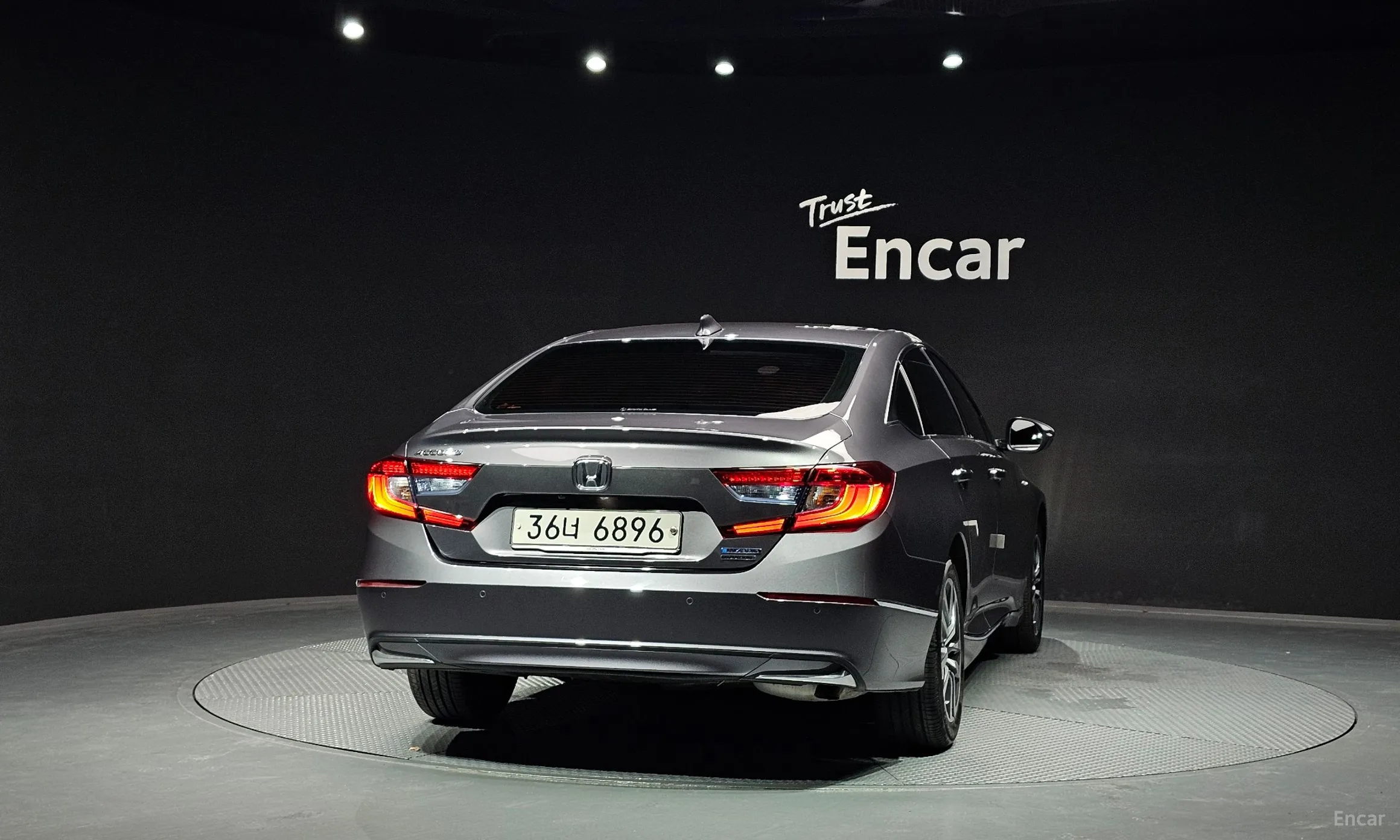 Honda Accord 10th Generation превью 4