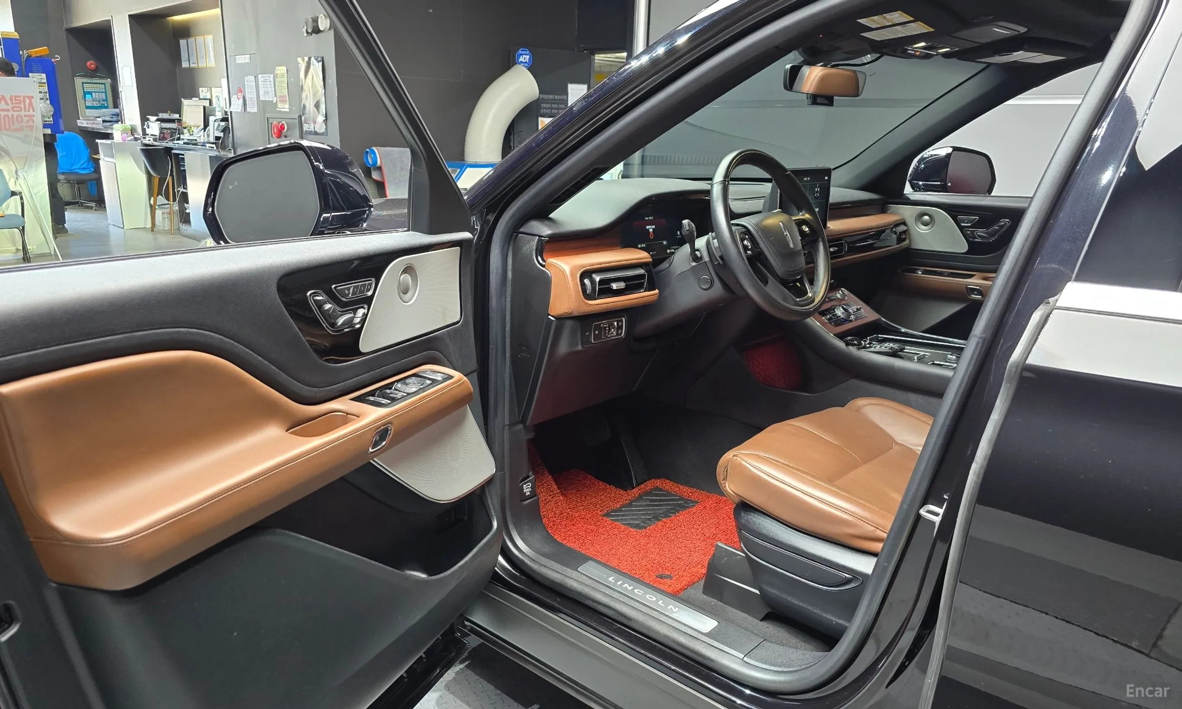 Lincoln Aviator 2nd Generation превью 10
