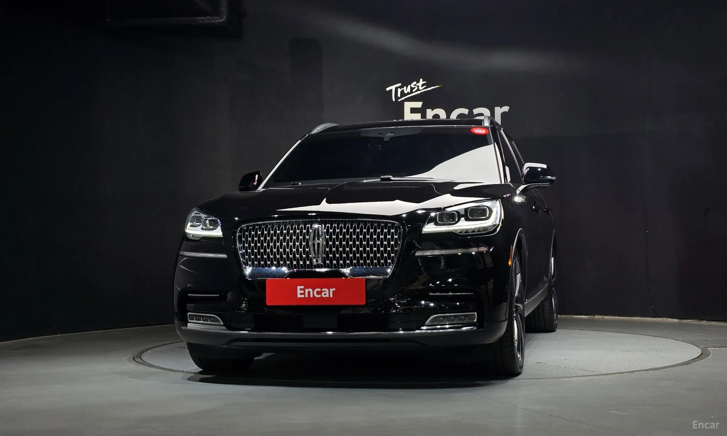 Lincoln Aviator 2nd Generation превью 3