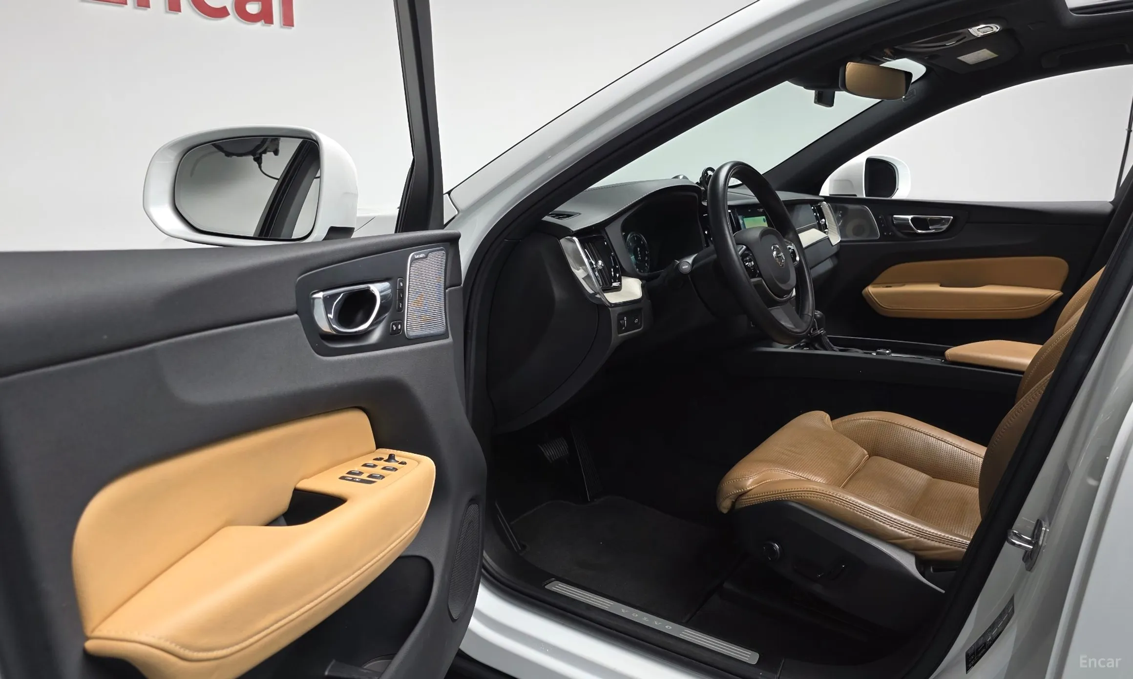 Volvo XC60 Gen 2 превью 10