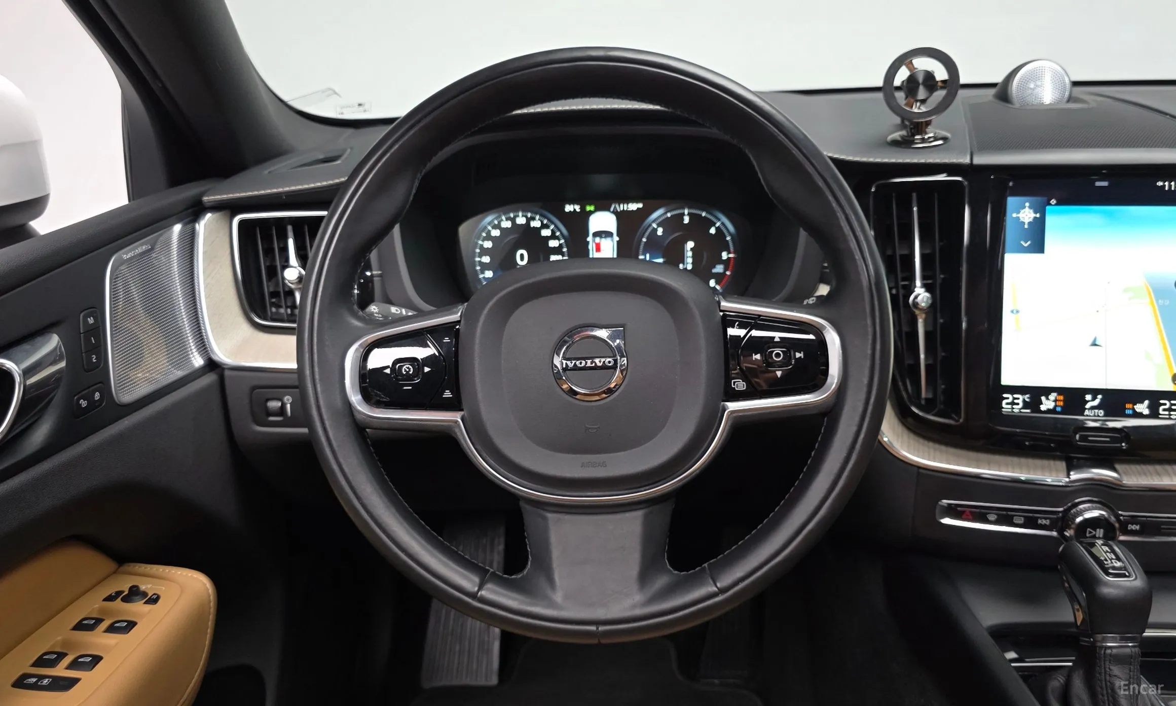Volvo XC60 Gen 2 превью 12