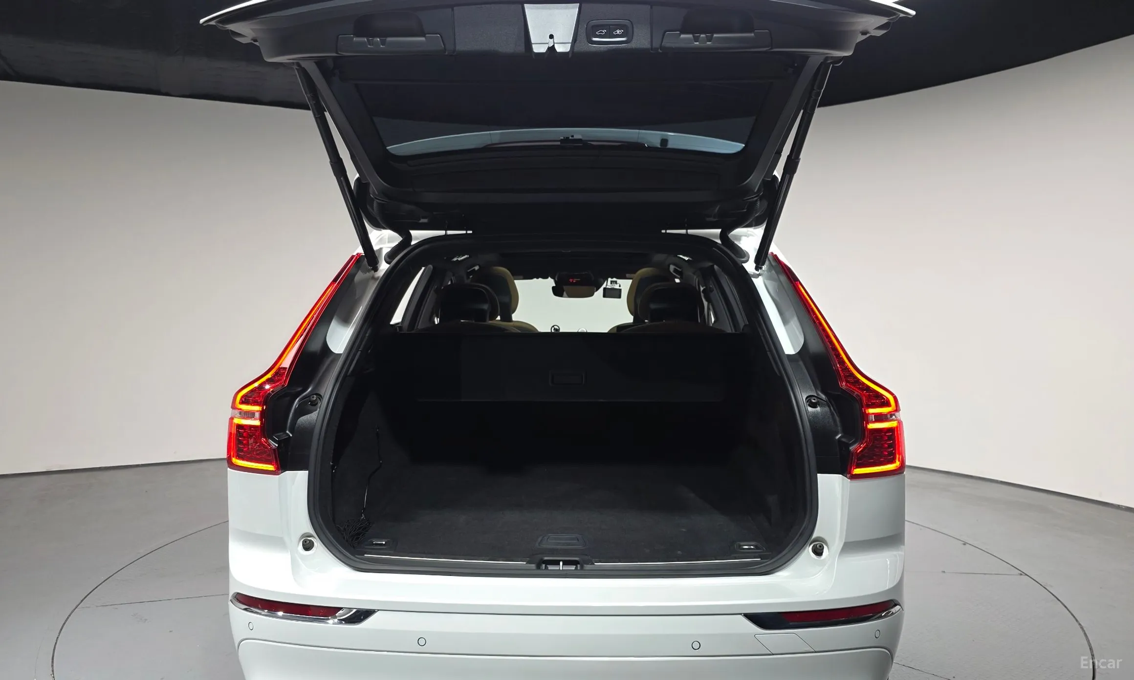 Volvo XC60 Gen 2 превью 20