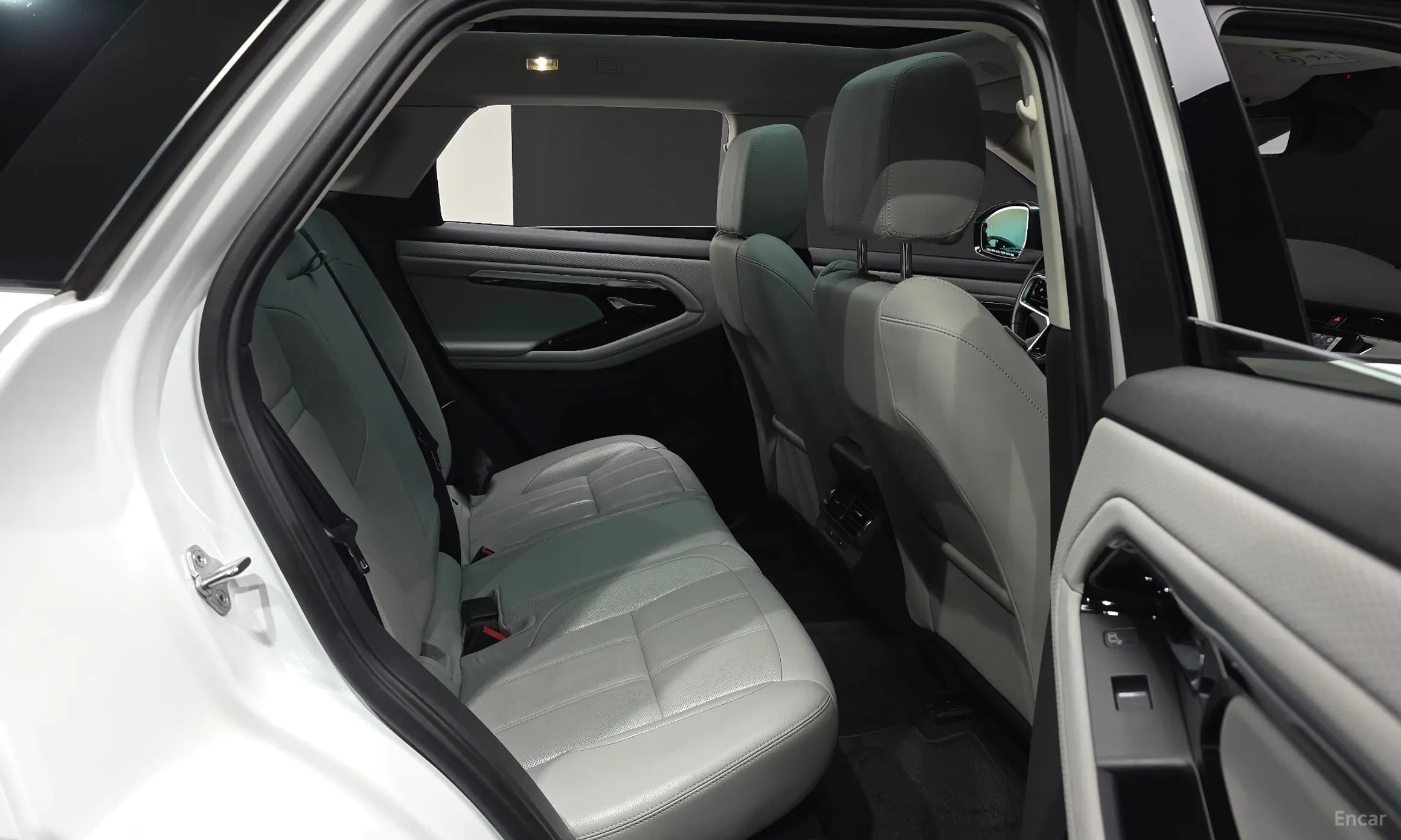 Land Rover Range Rover Evoque 2nd Generation превью 11