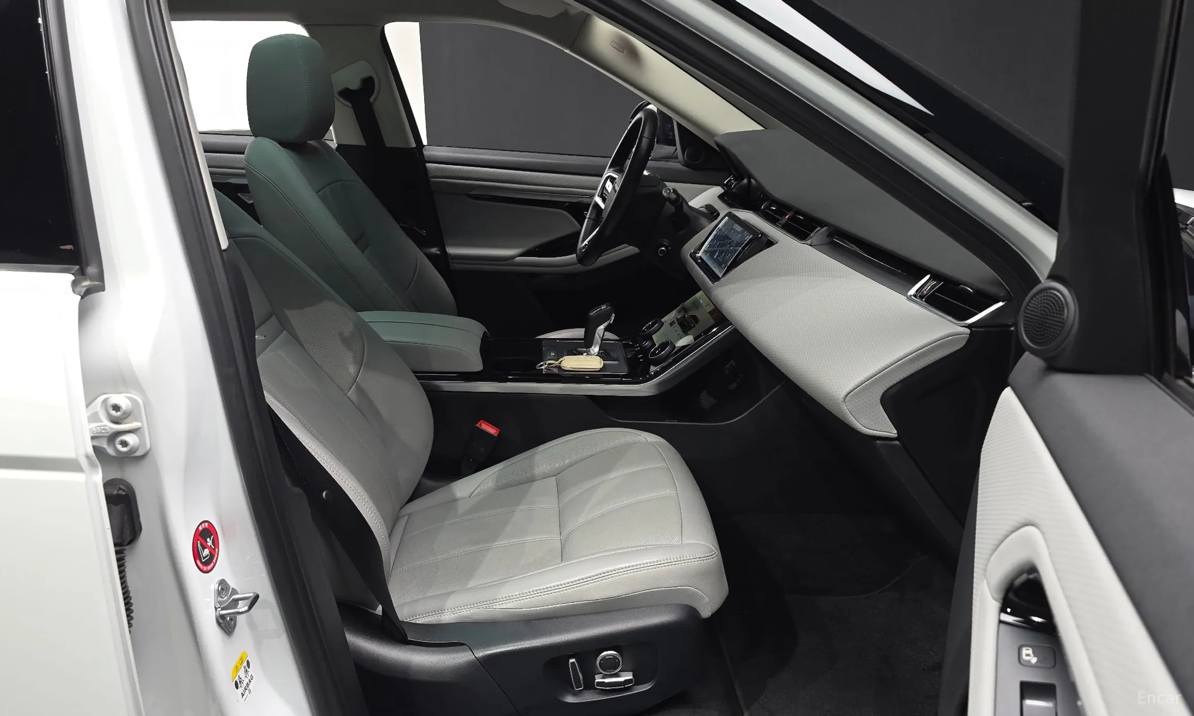Land Rover Range Rover Evoque 2nd Generation превью 12