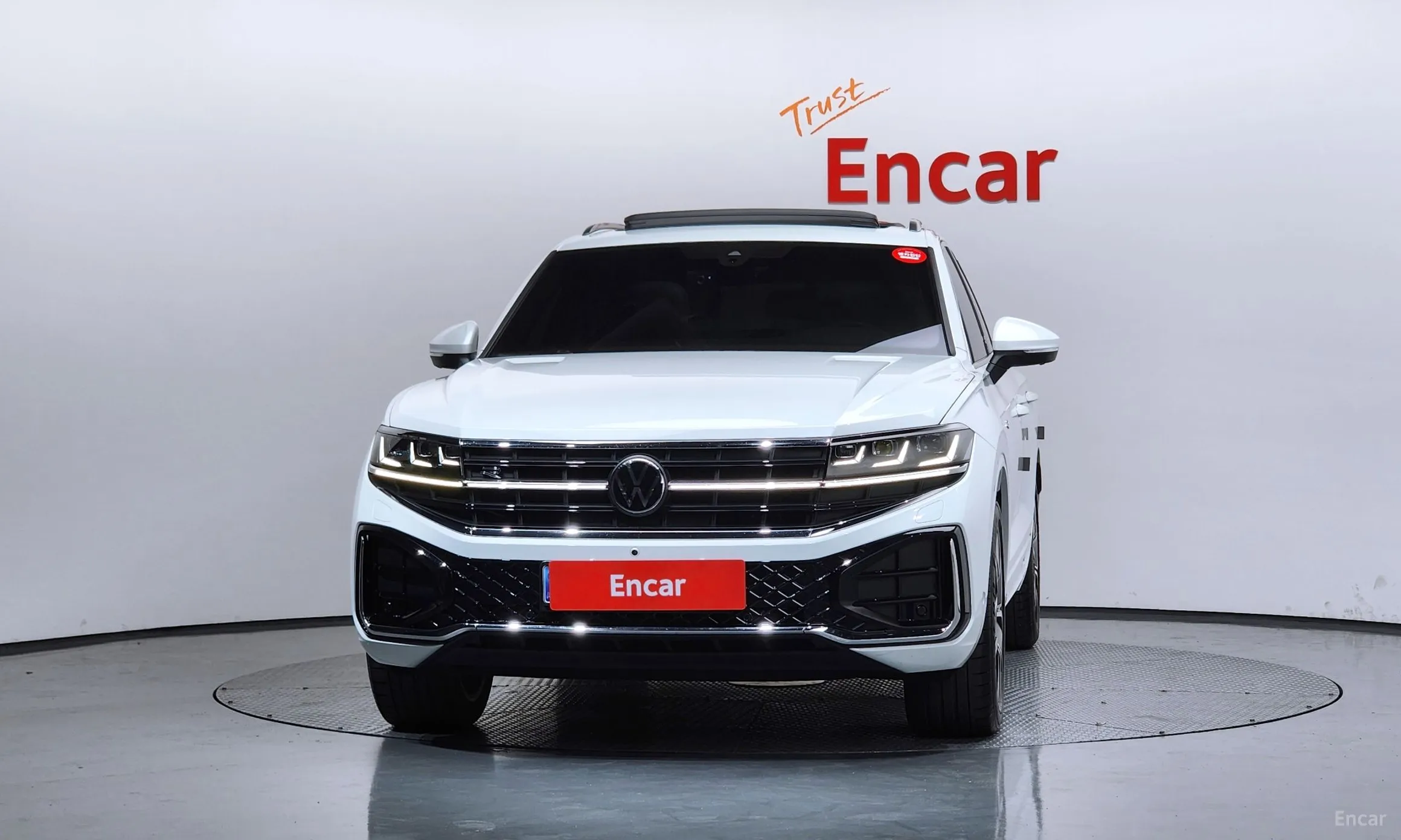 Volkswagen Touareg 3rd Generation превью 3