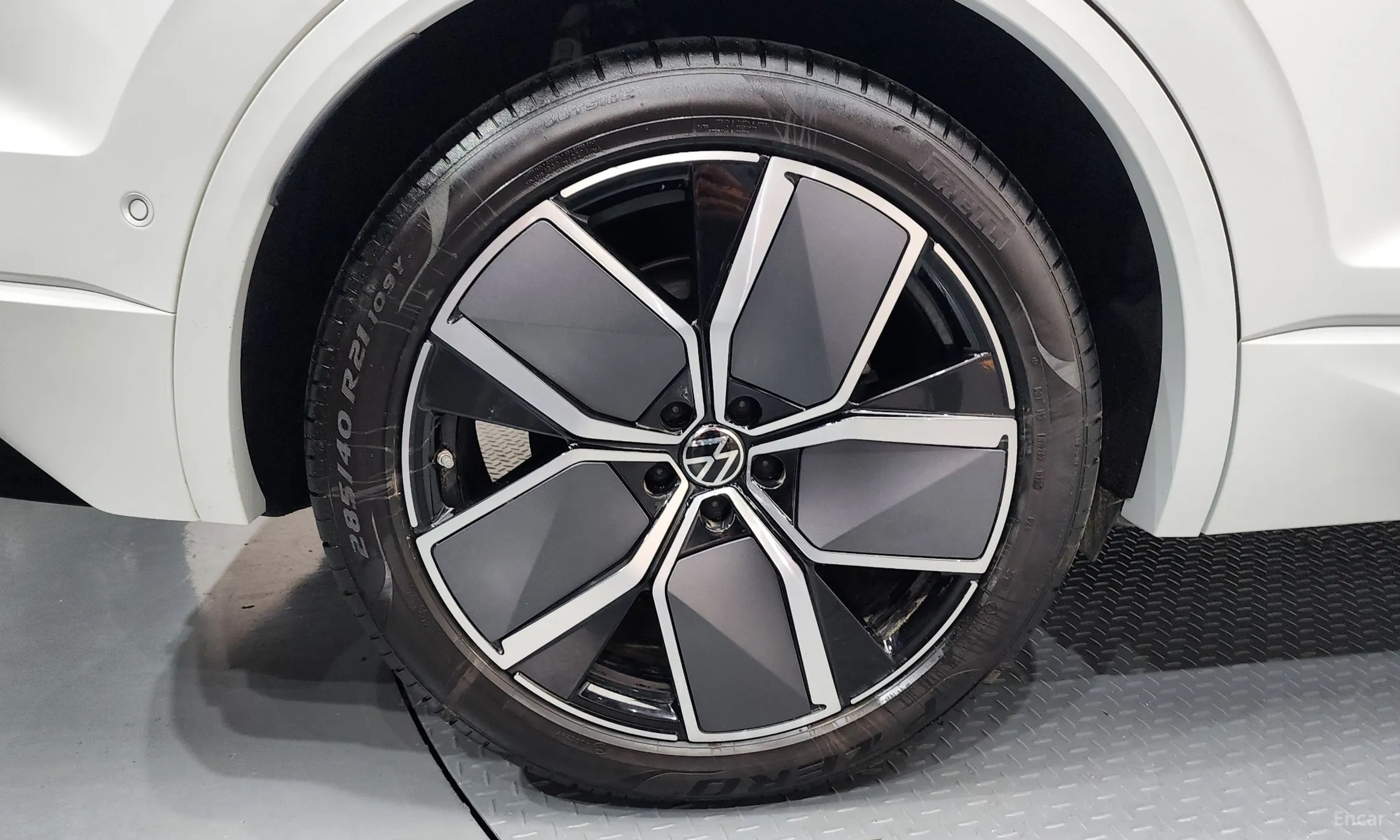 Volkswagen Touareg 3rd Generation превью 5