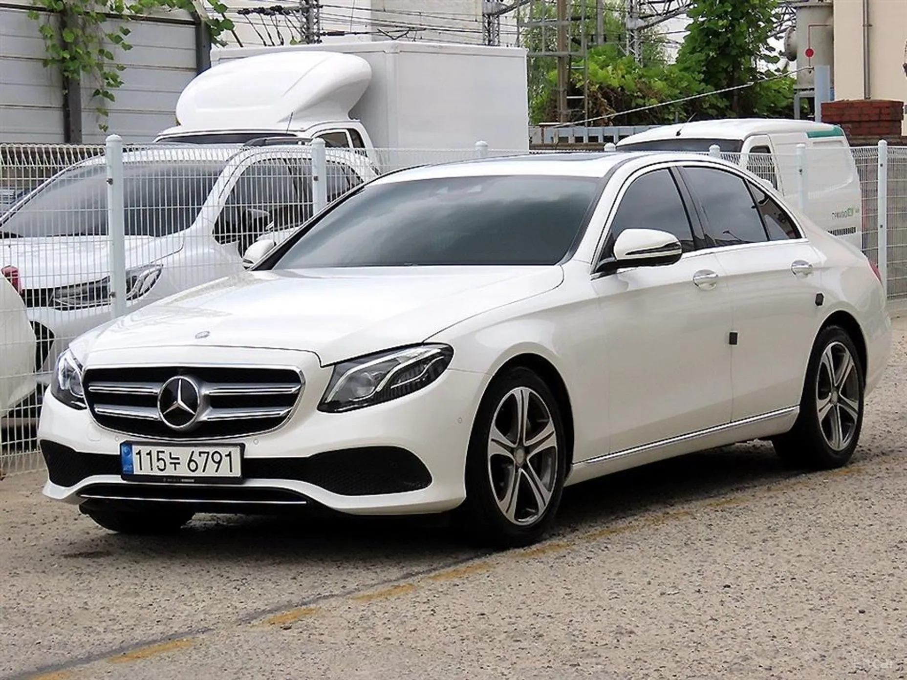 Mercedes Benz E-Class W213