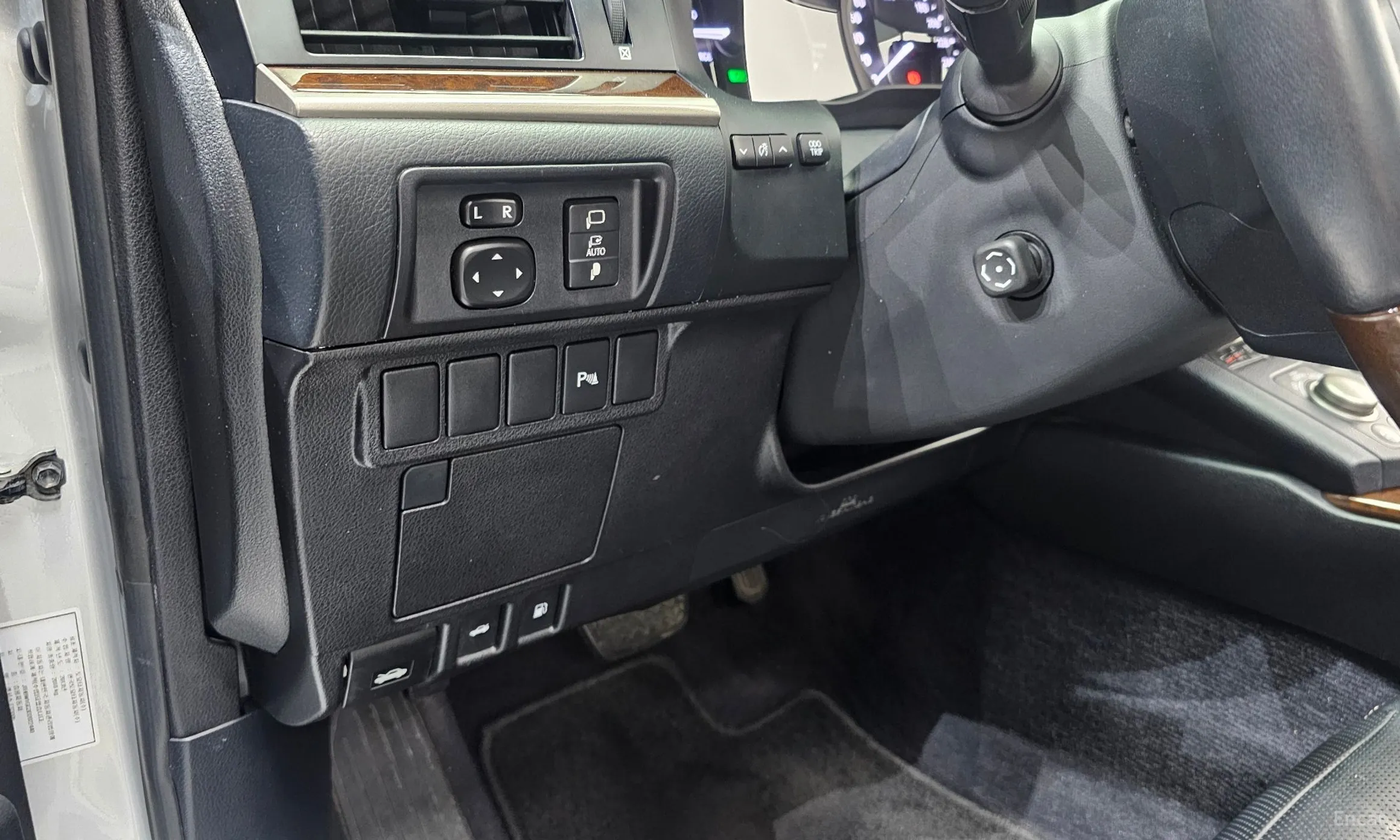 Lexus New ES300h превью 17