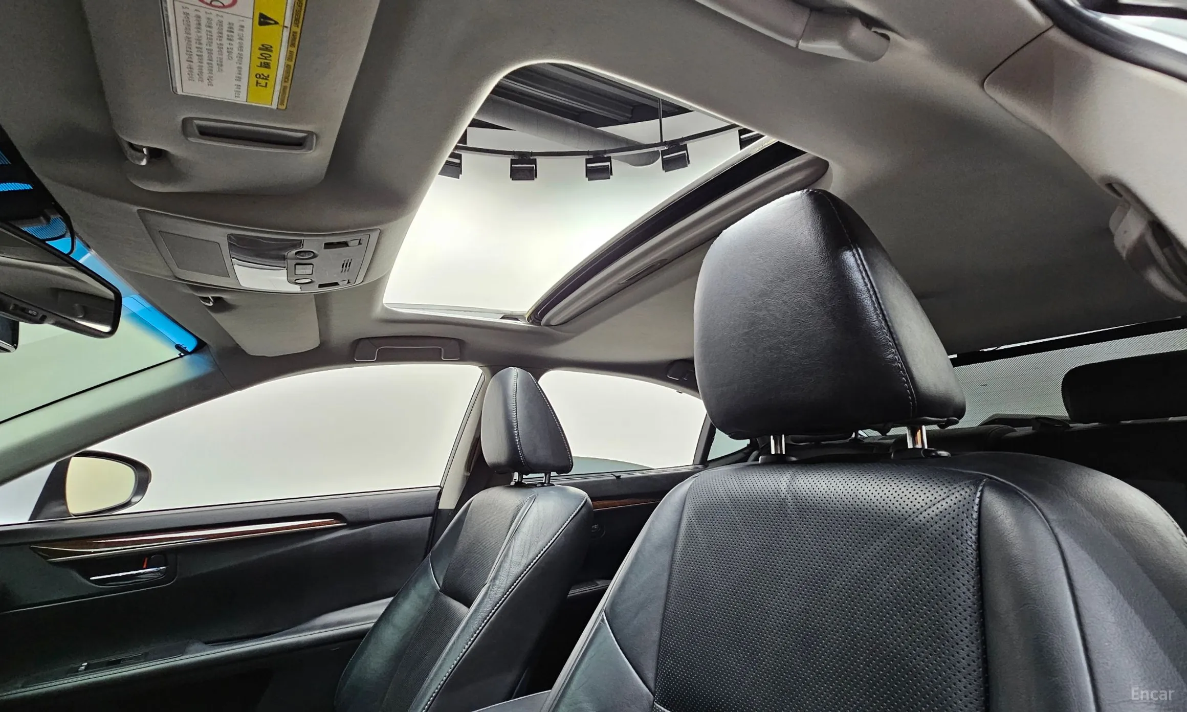 Lexus New ES300h превью 19