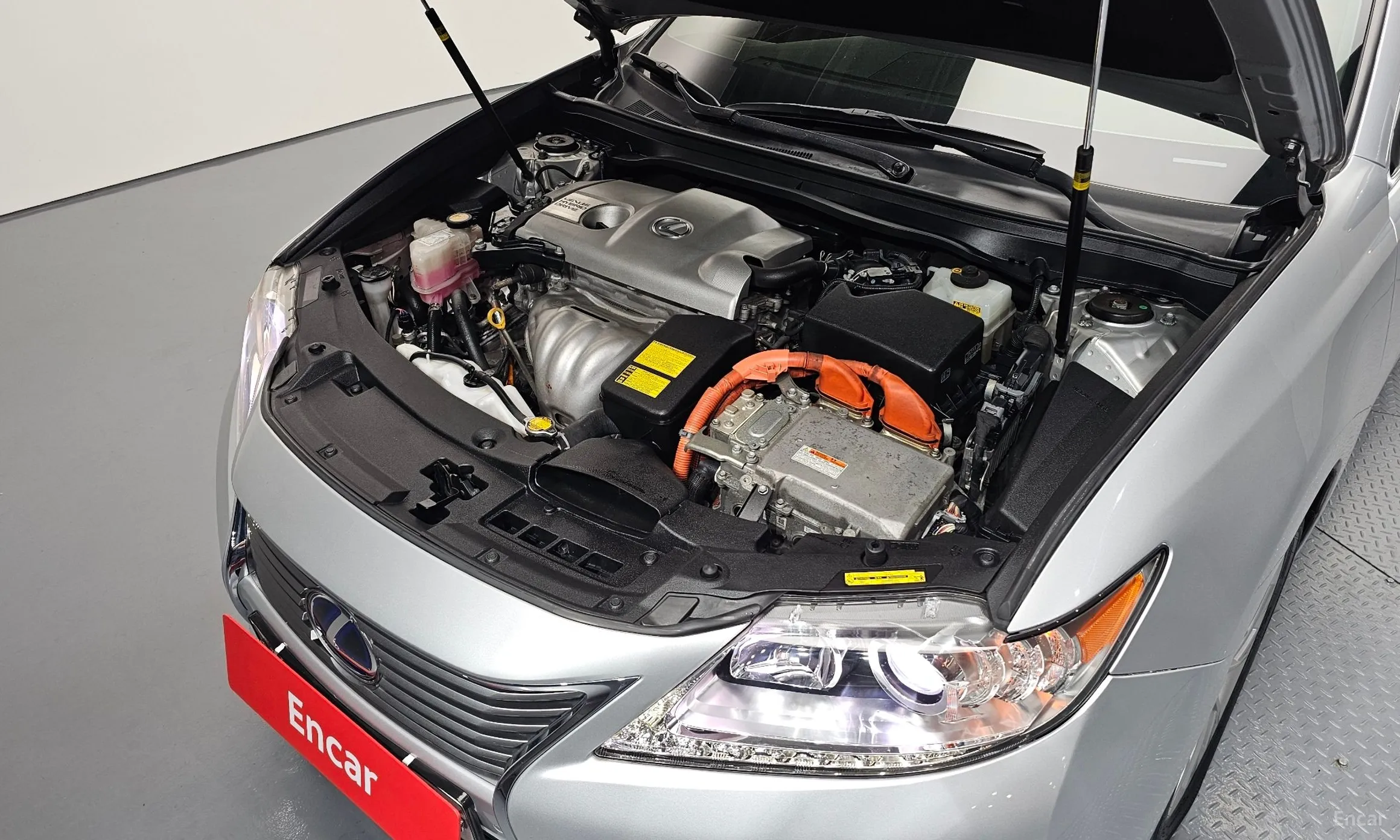 Lexus New ES300h превью 6