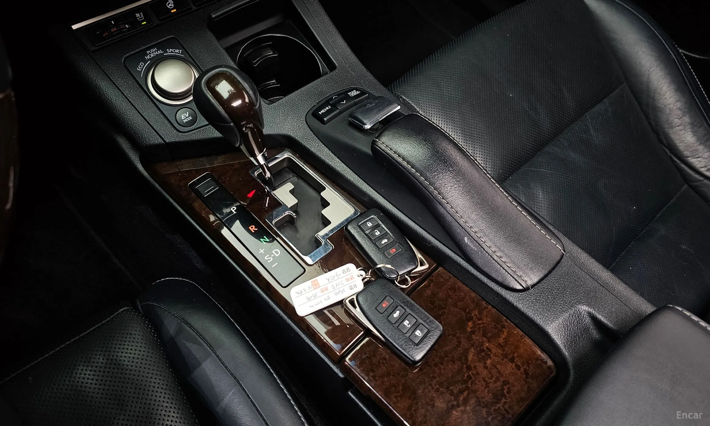 Lexus New ES300h превью 9