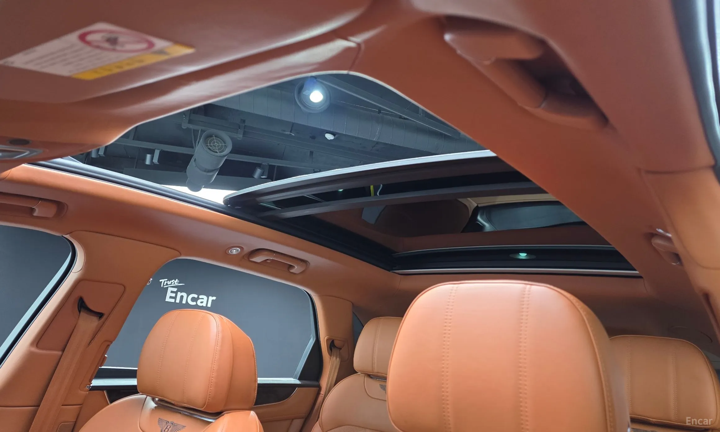 Bentley Bentayga превью 16