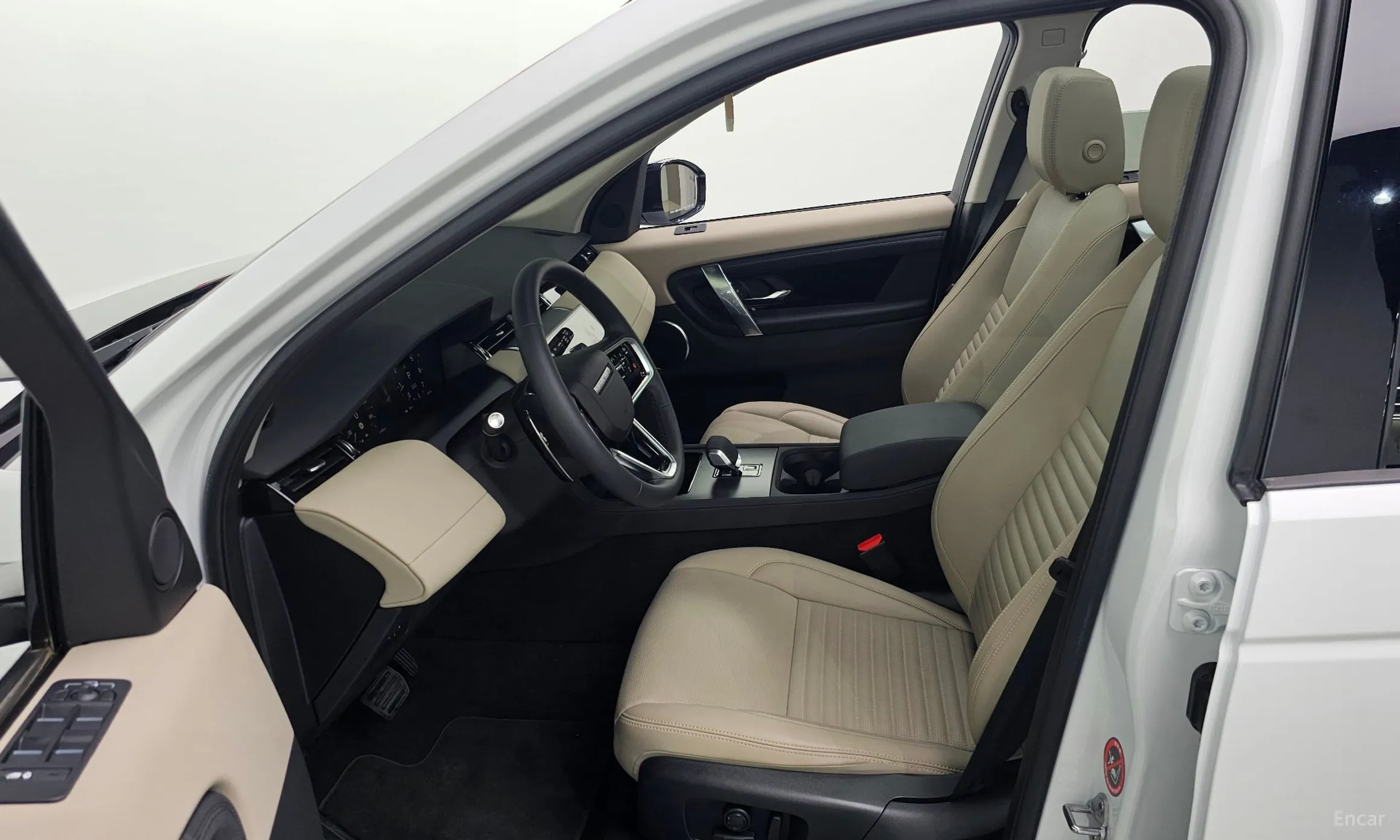 Land Rover Discovery Sports превью 10