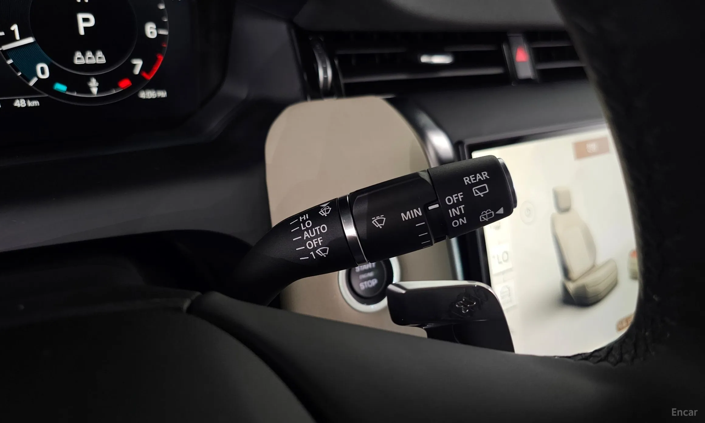 Land Rover Discovery Sports превью 19