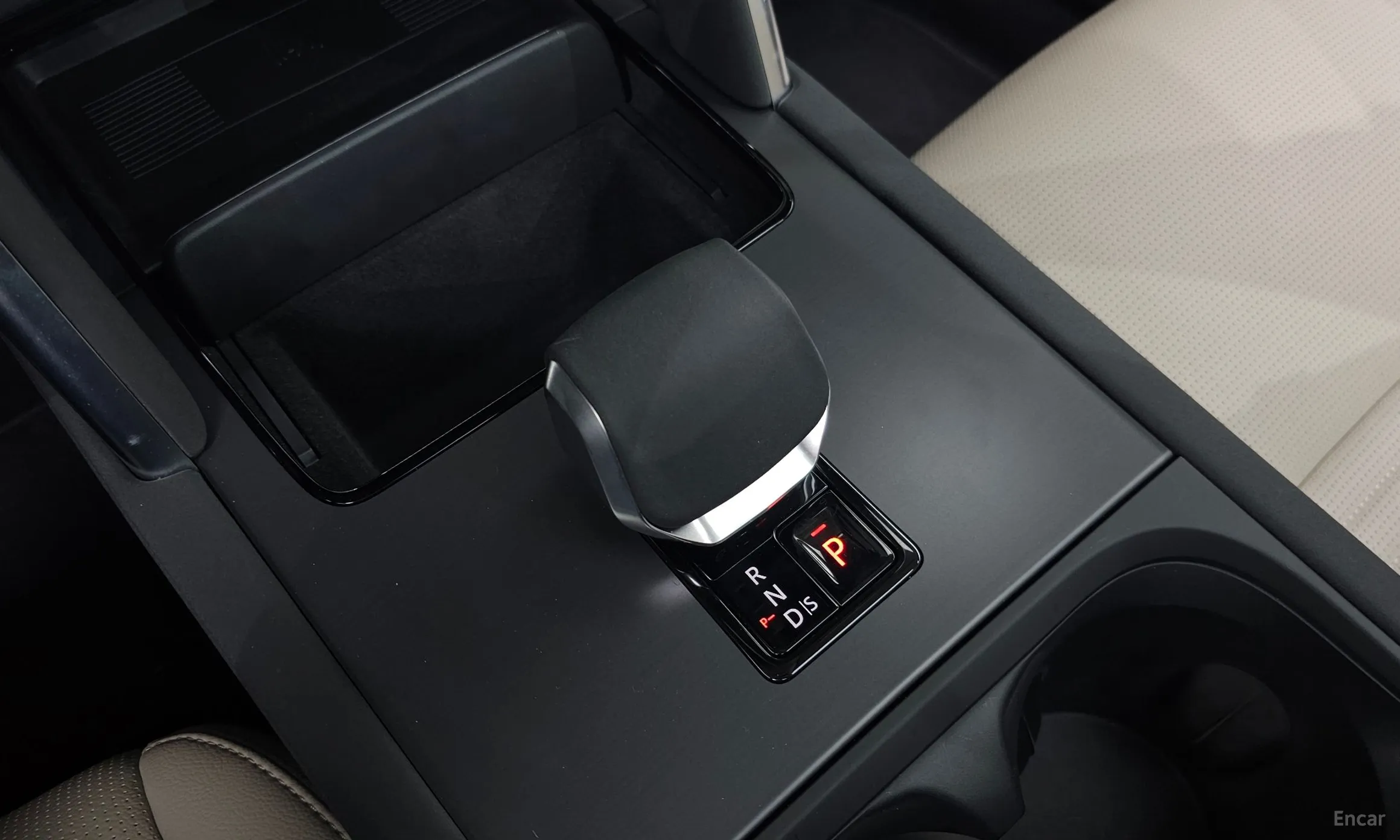 Land Rover Discovery Sports превью 9