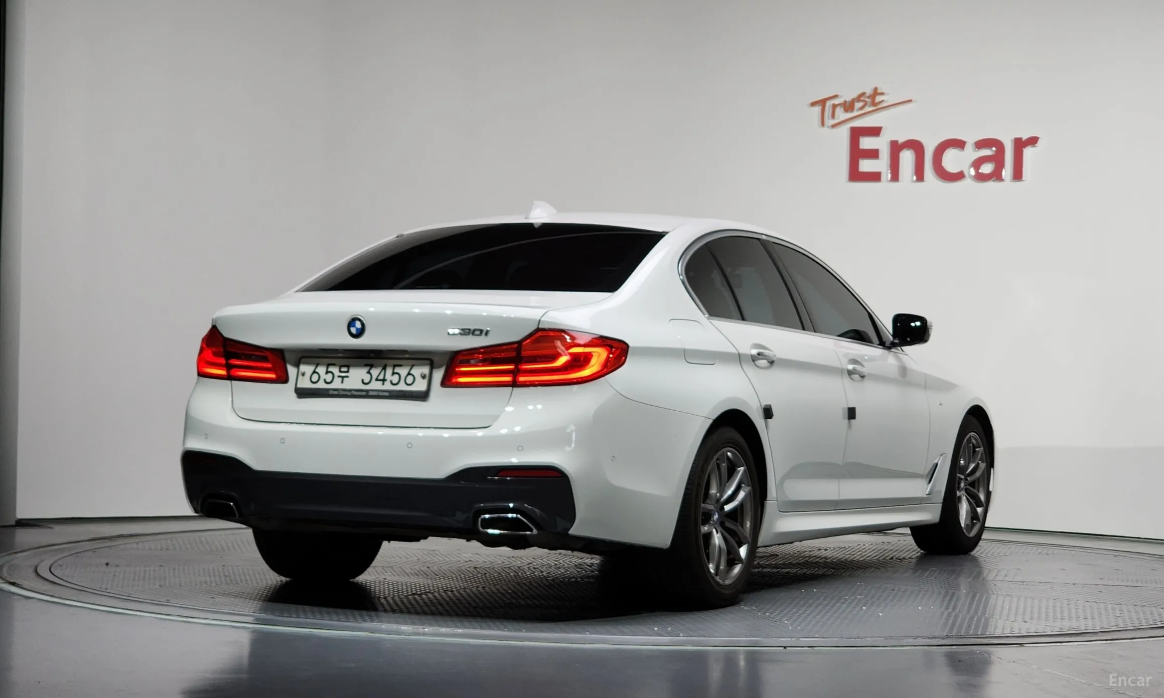 BMW 5 Series (G30)