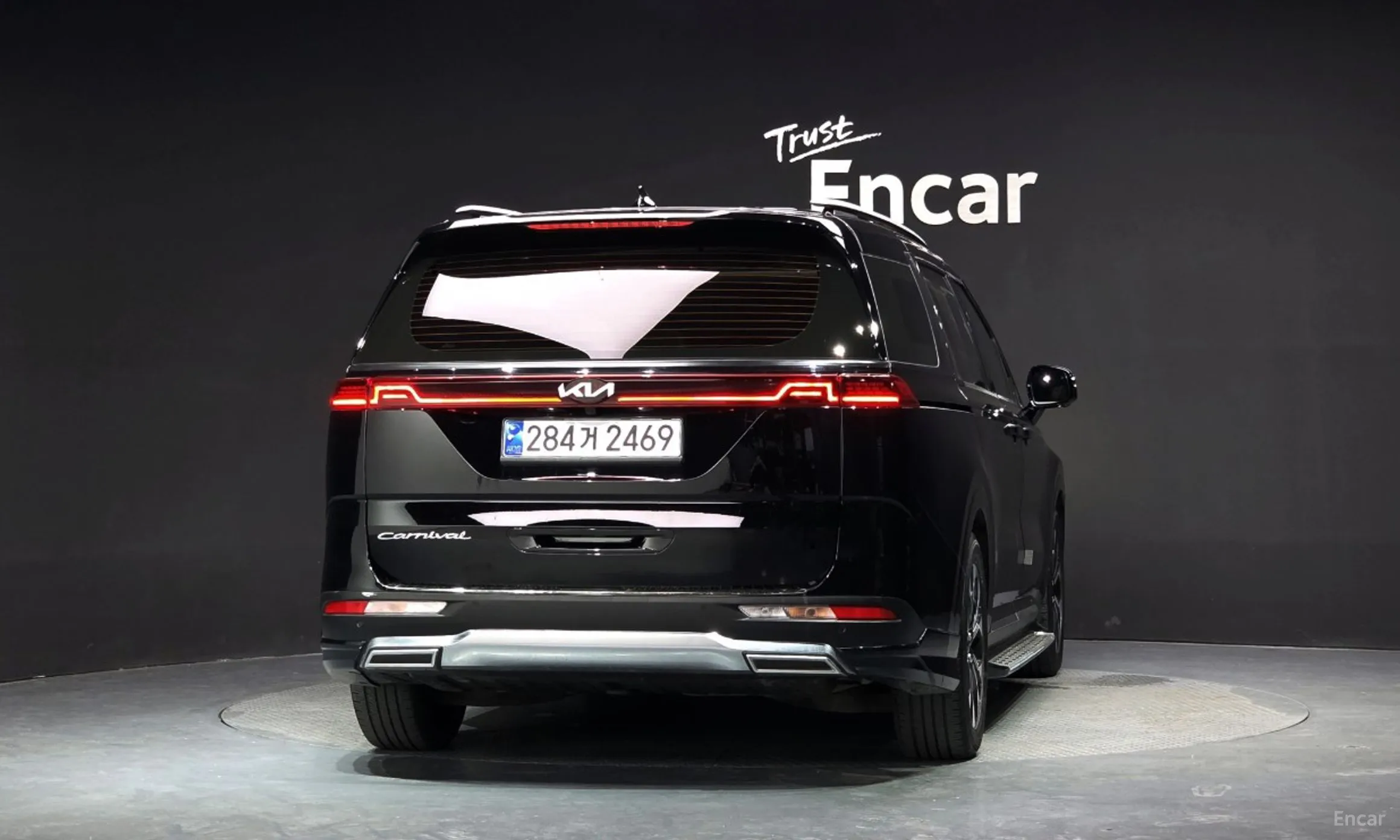 Kia Carnival Gen 4 превью 4