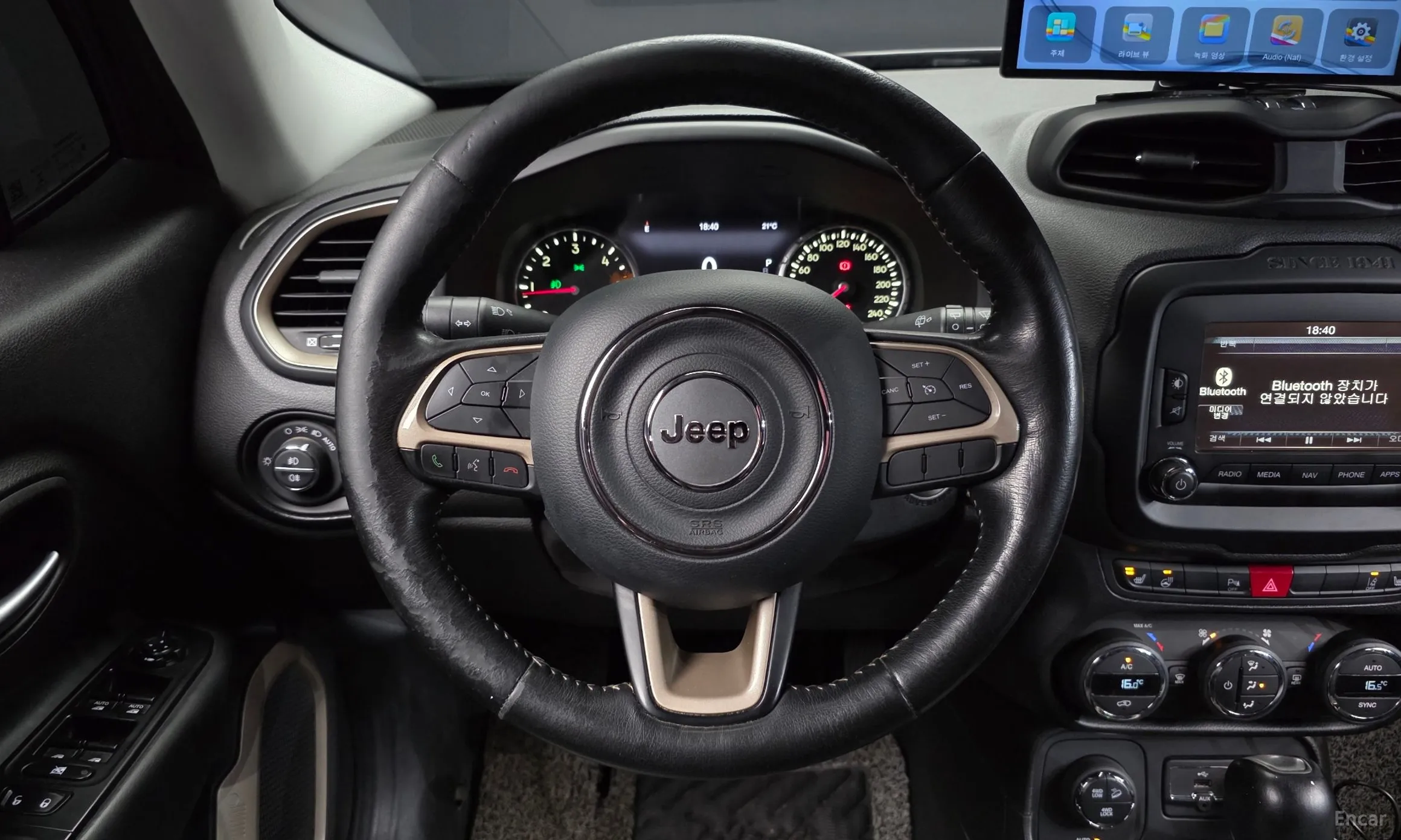 Jeep Renegade превью 13