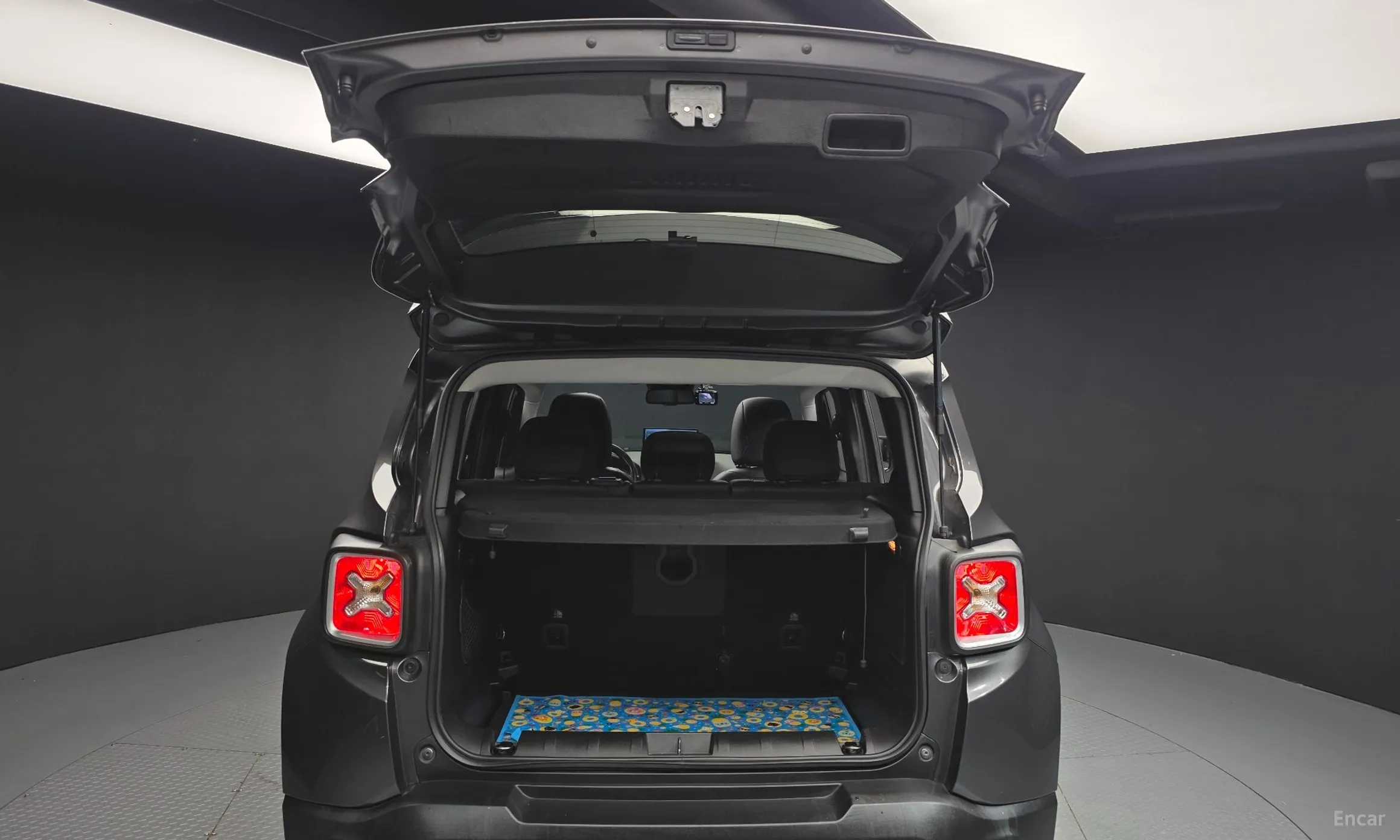 Jeep Renegade превью 20