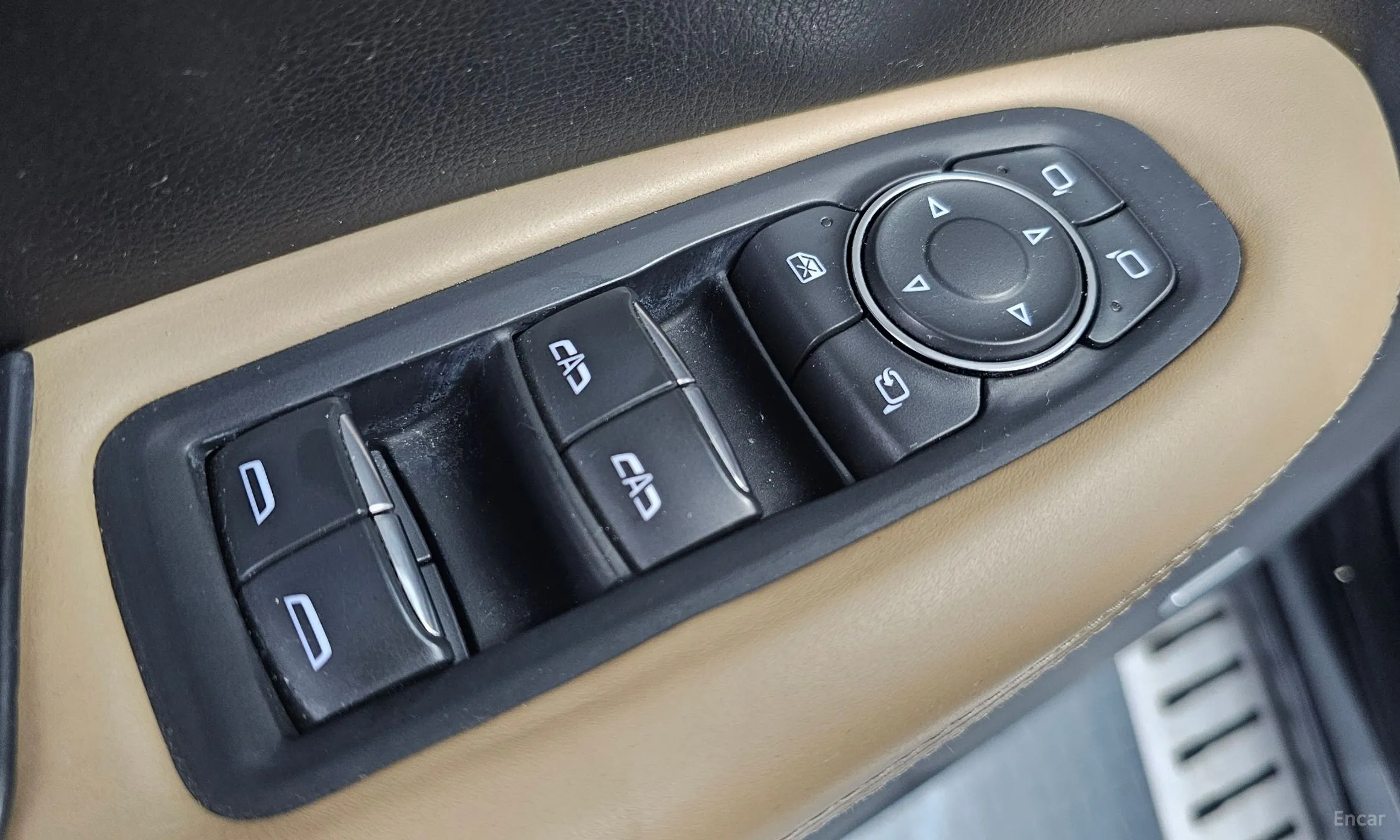 Cadillac XT5 превью 14