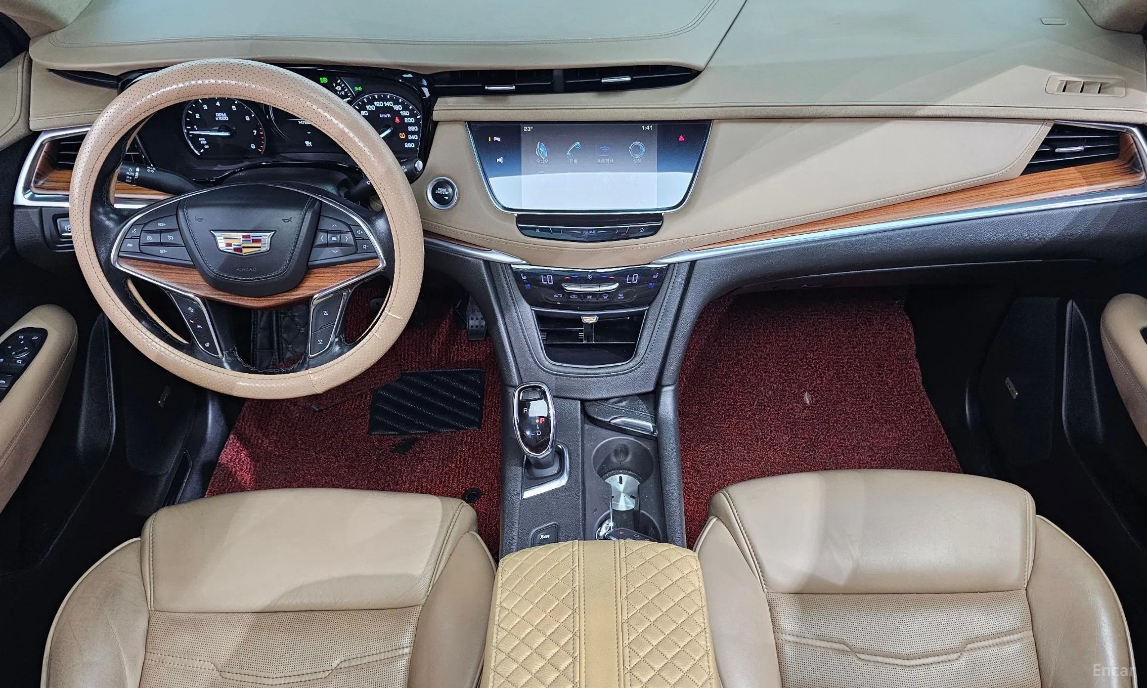 Cadillac XT5 превью 7