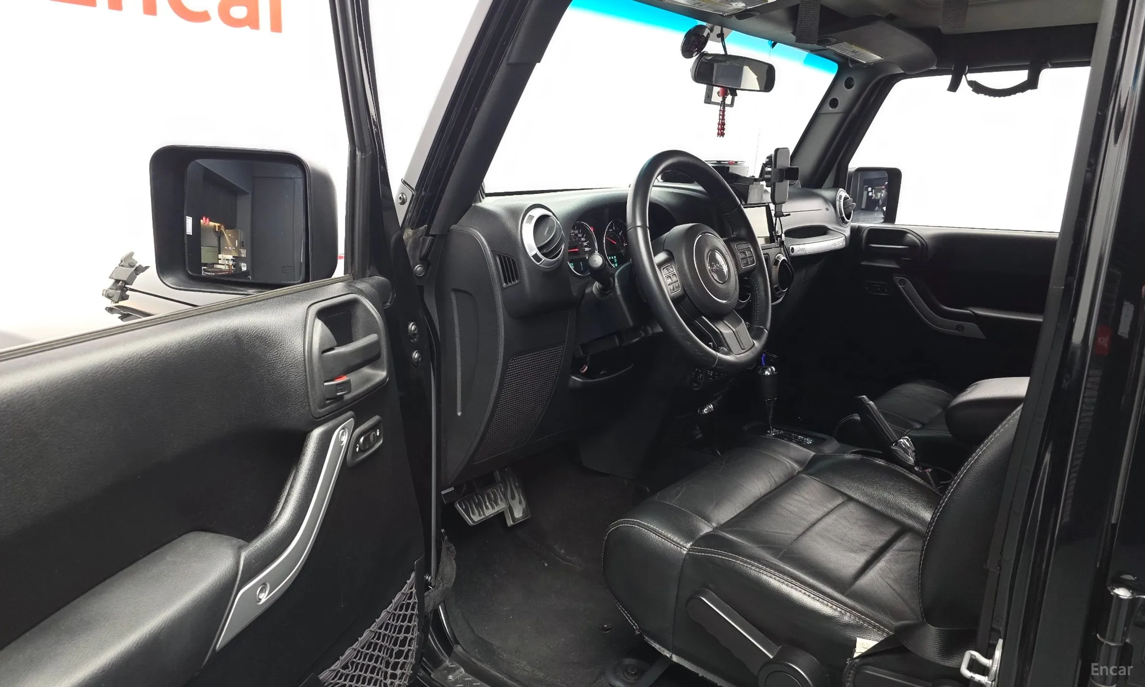 Jeep Wrangler (JK) превью 10