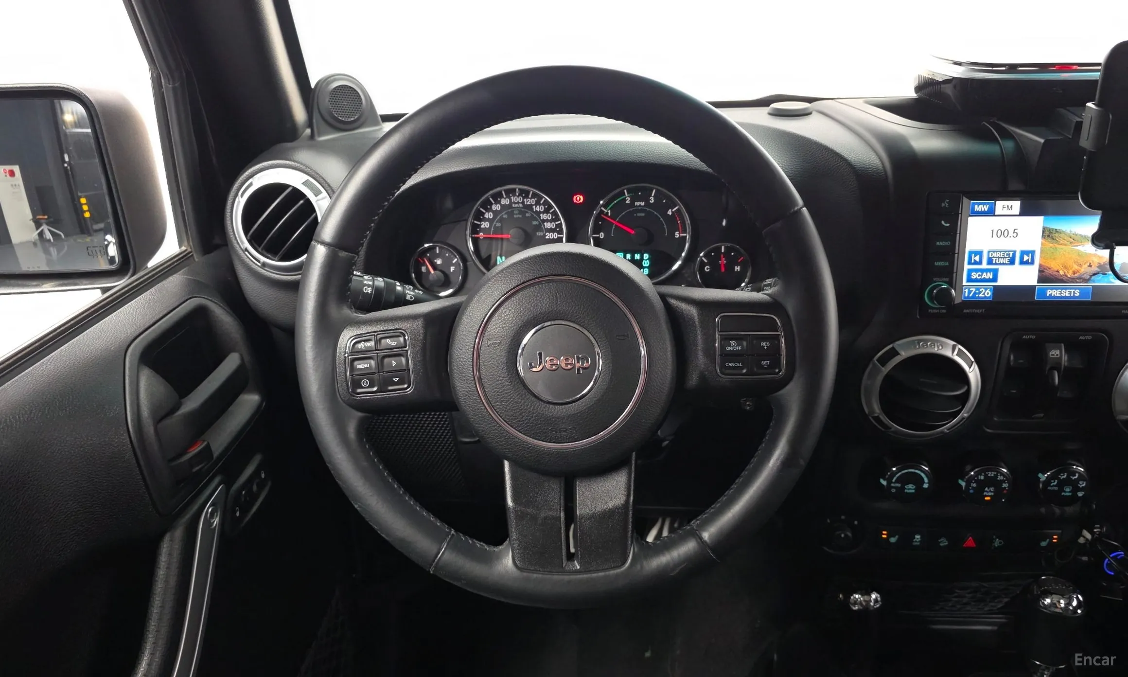 Jeep Wrangler (JK) превью 13