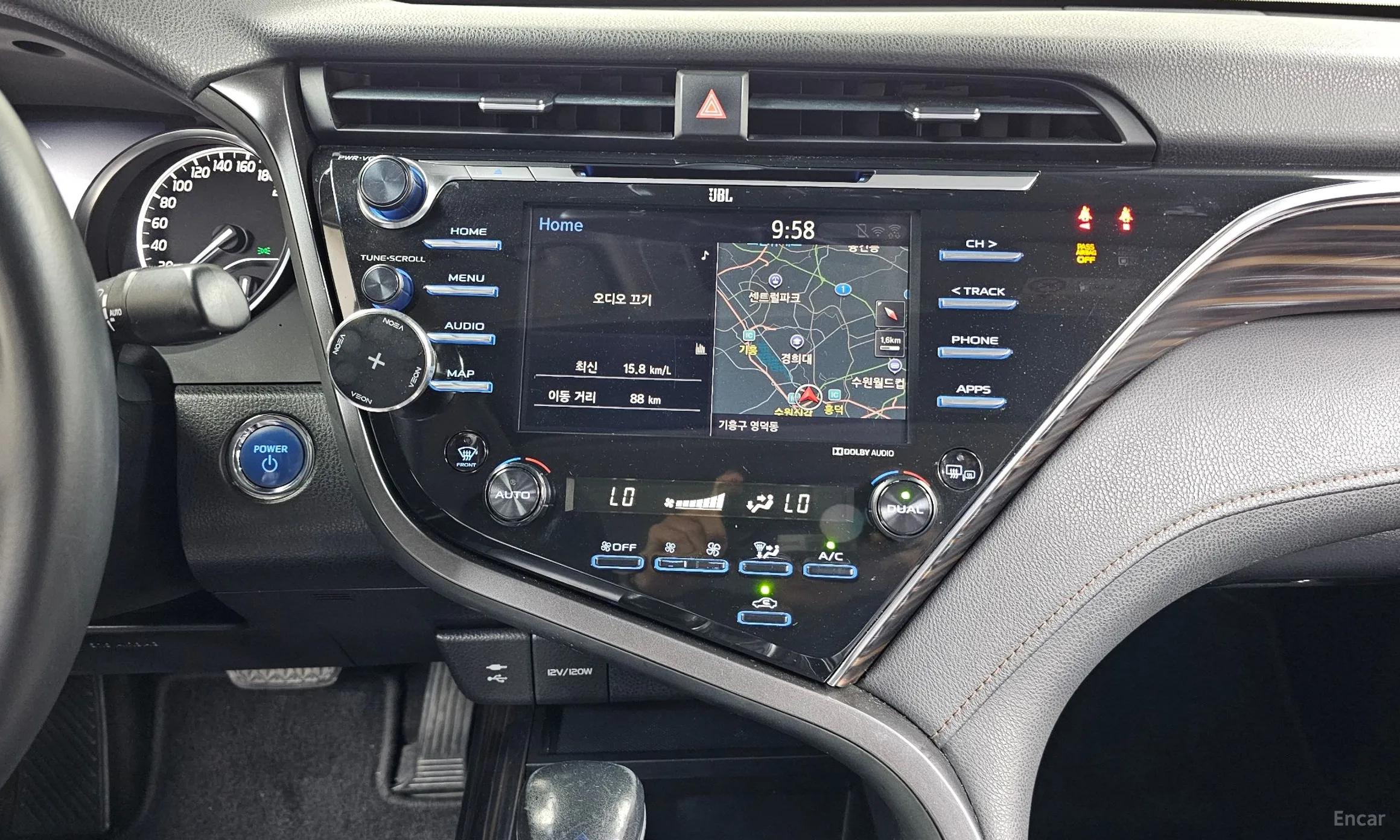 Toyota Camry (XV70) превью 13