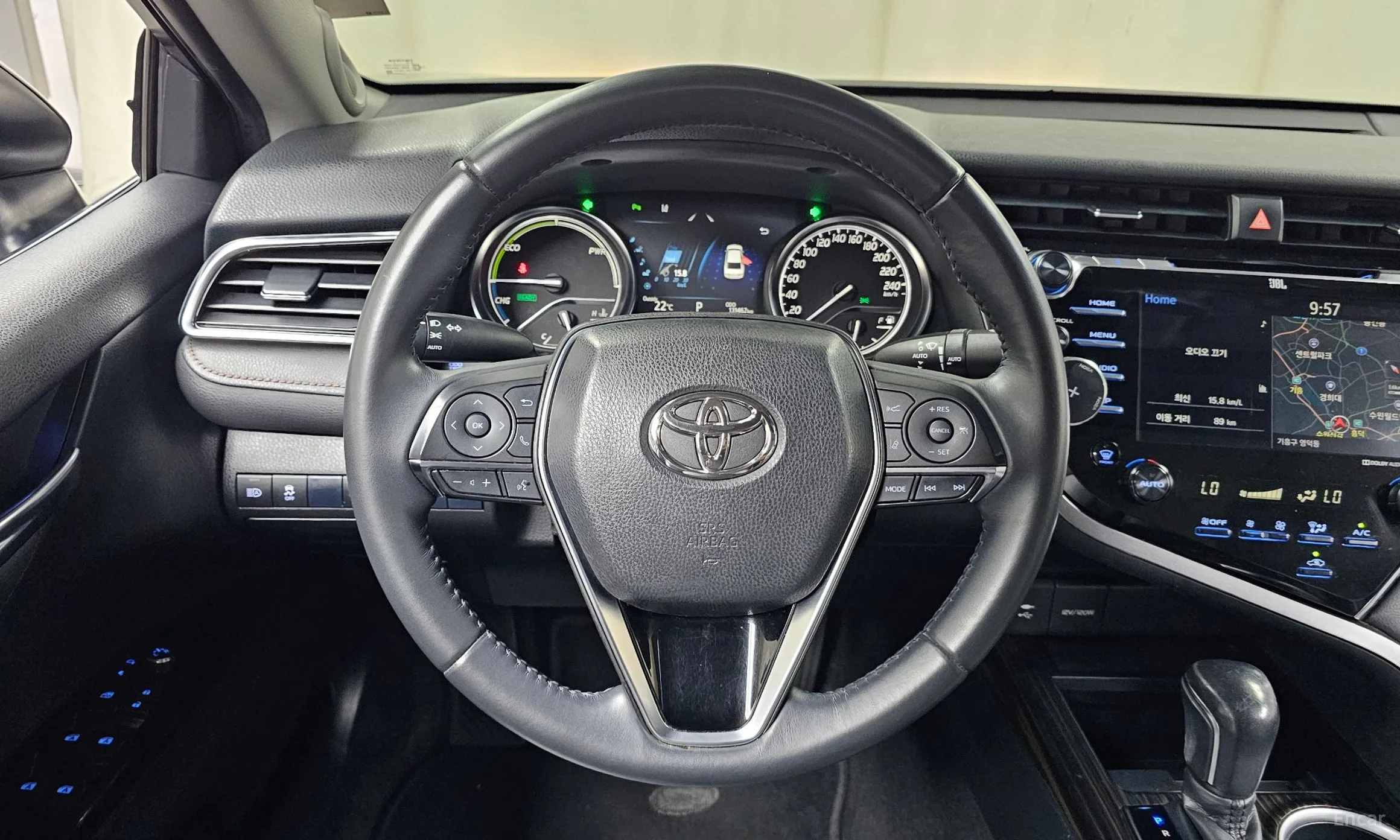 Toyota Camry (XV70) превью 14