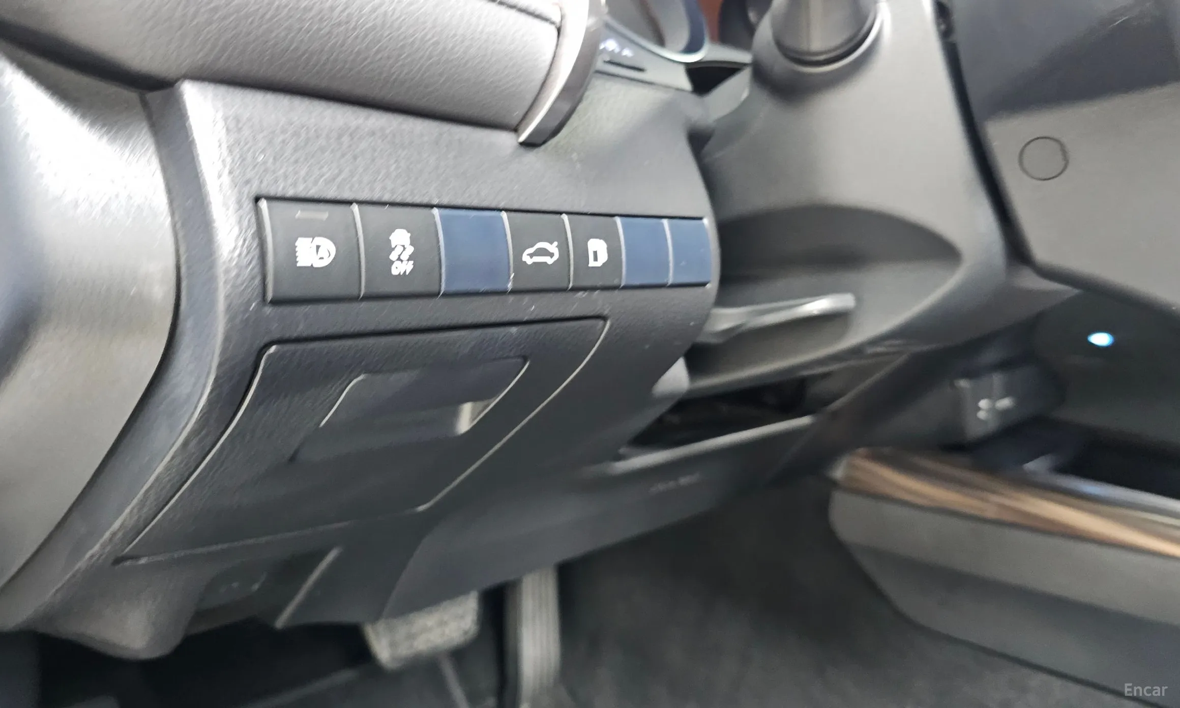 Toyota Camry (XV70) превью 19