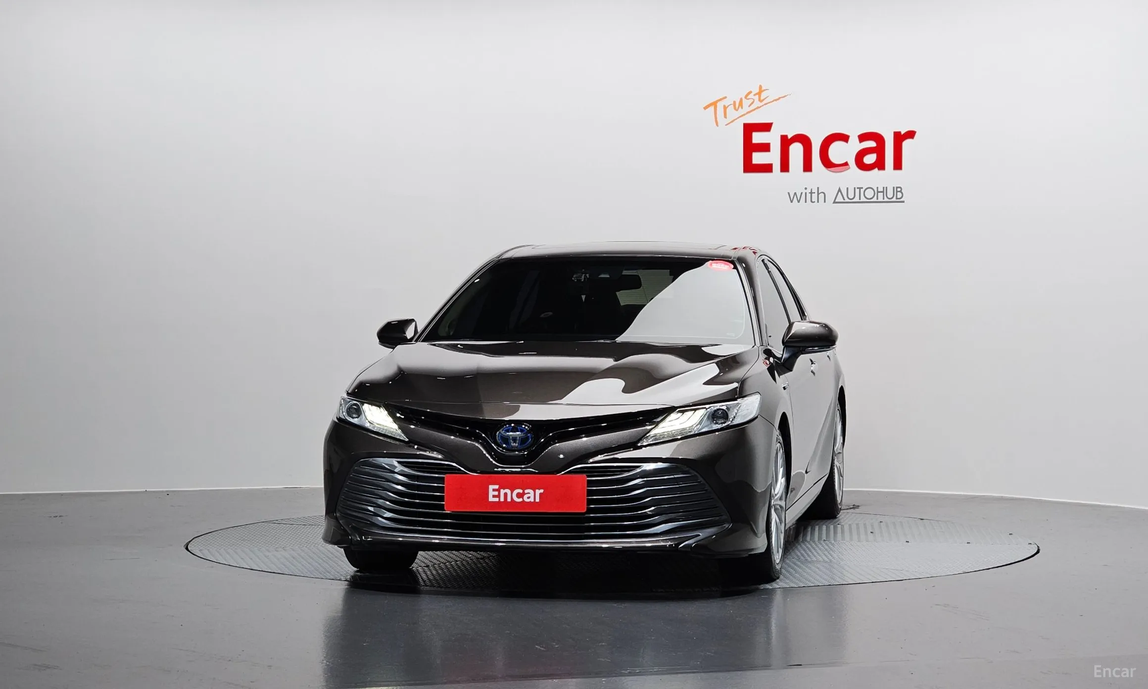 Toyota Camry (XV70) превью 3
