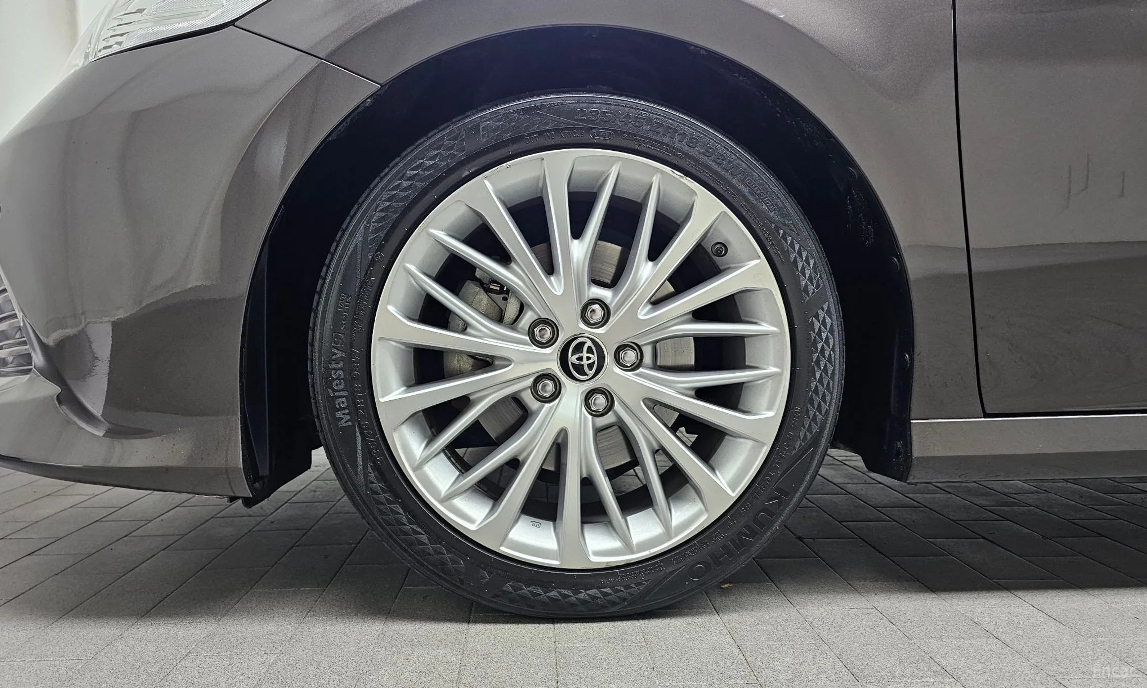 Toyota Camry (XV70) превью 5
