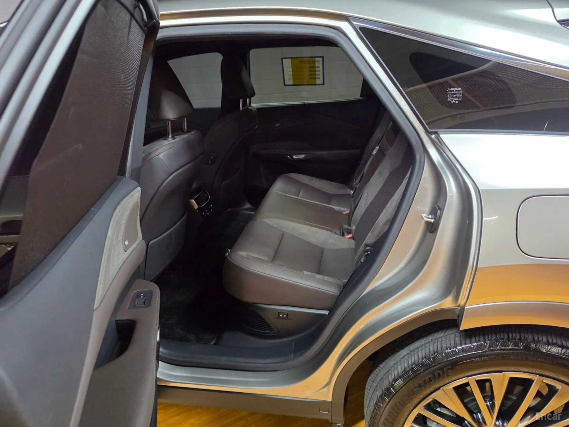 Lexus RX350h 5th Generation превью 12