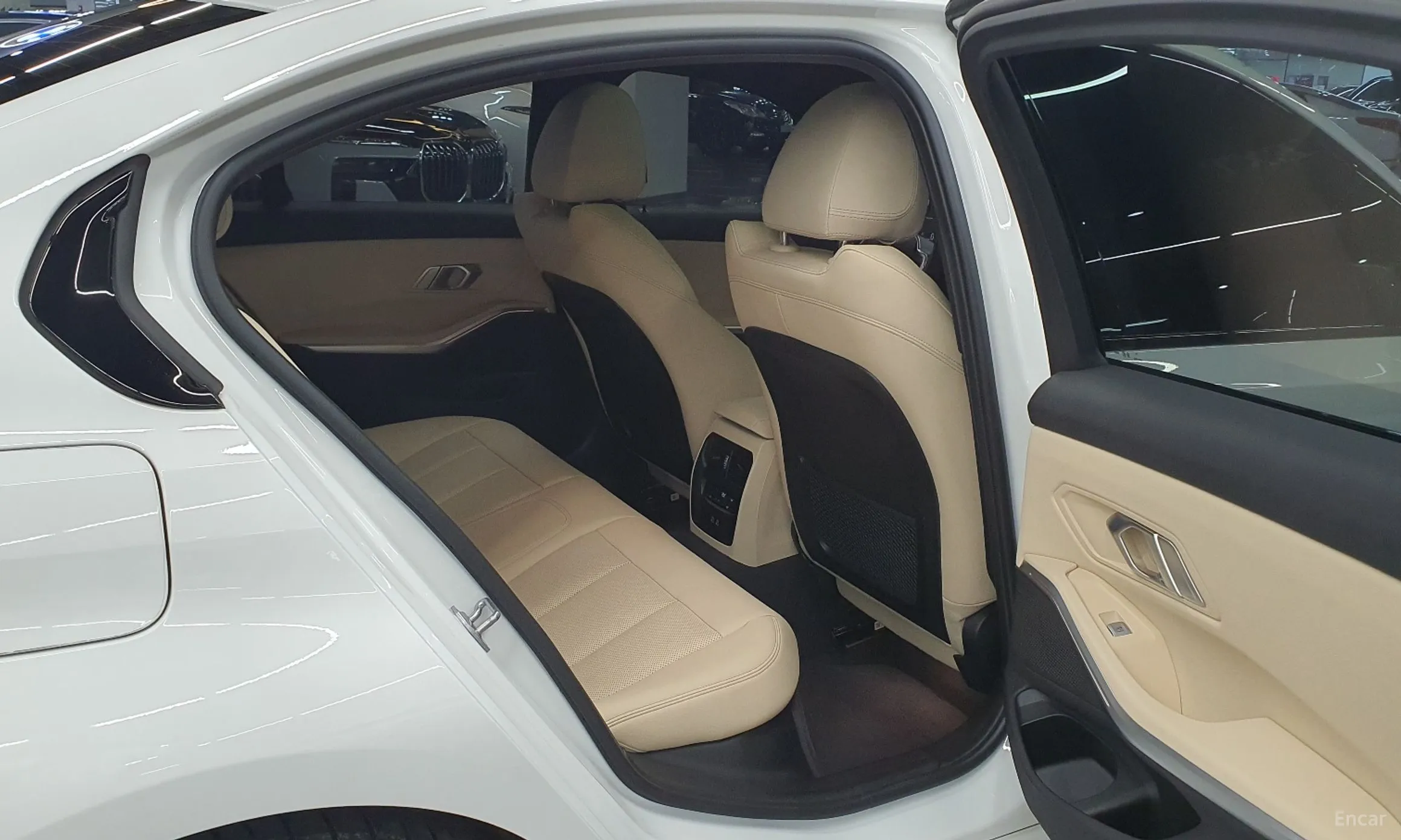 BMW 3 Series (G20) превью 12