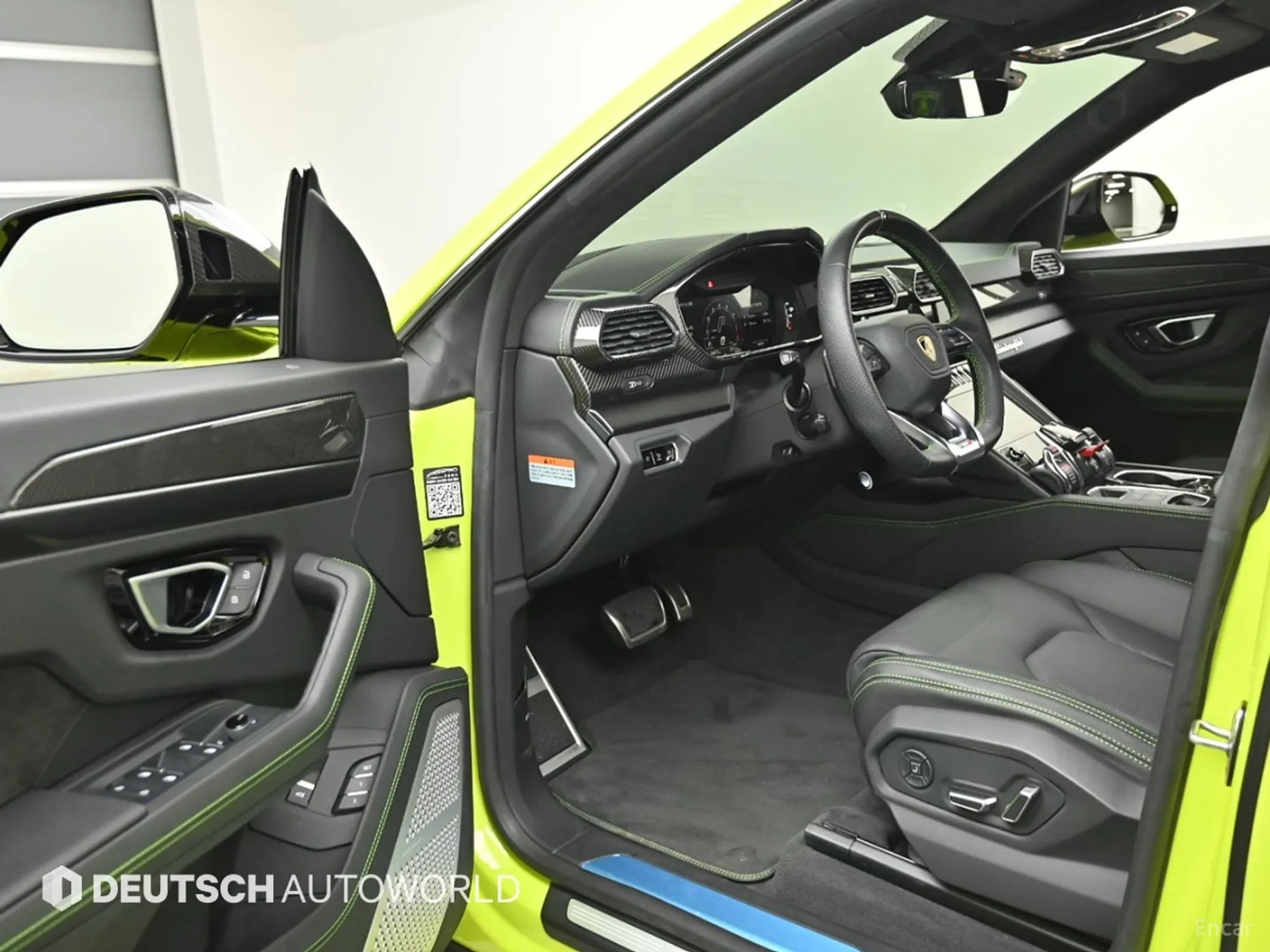 Lamborghini Urus превью 11