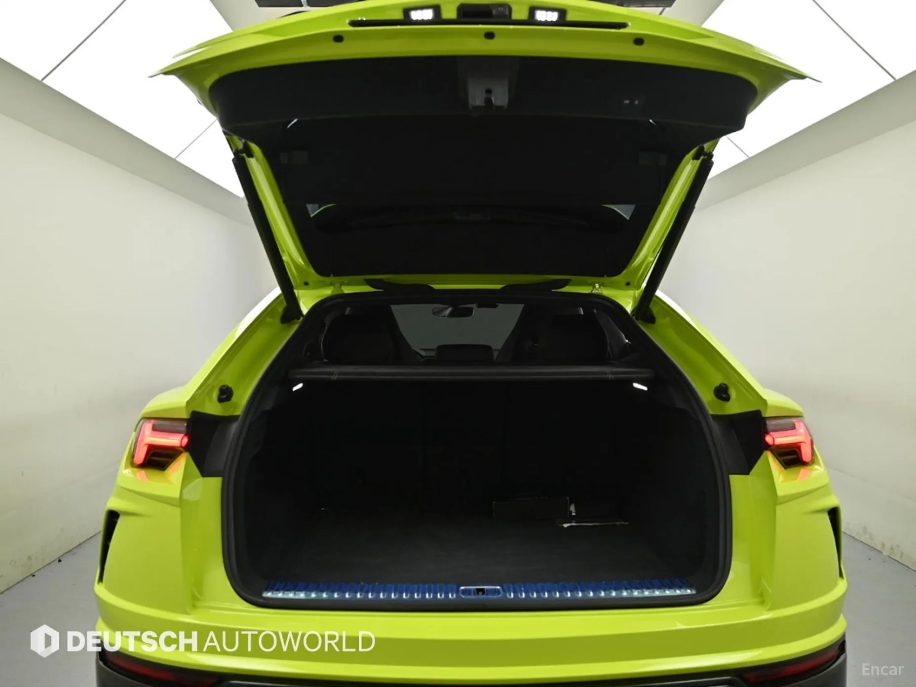 Lamborghini Urus превью 19