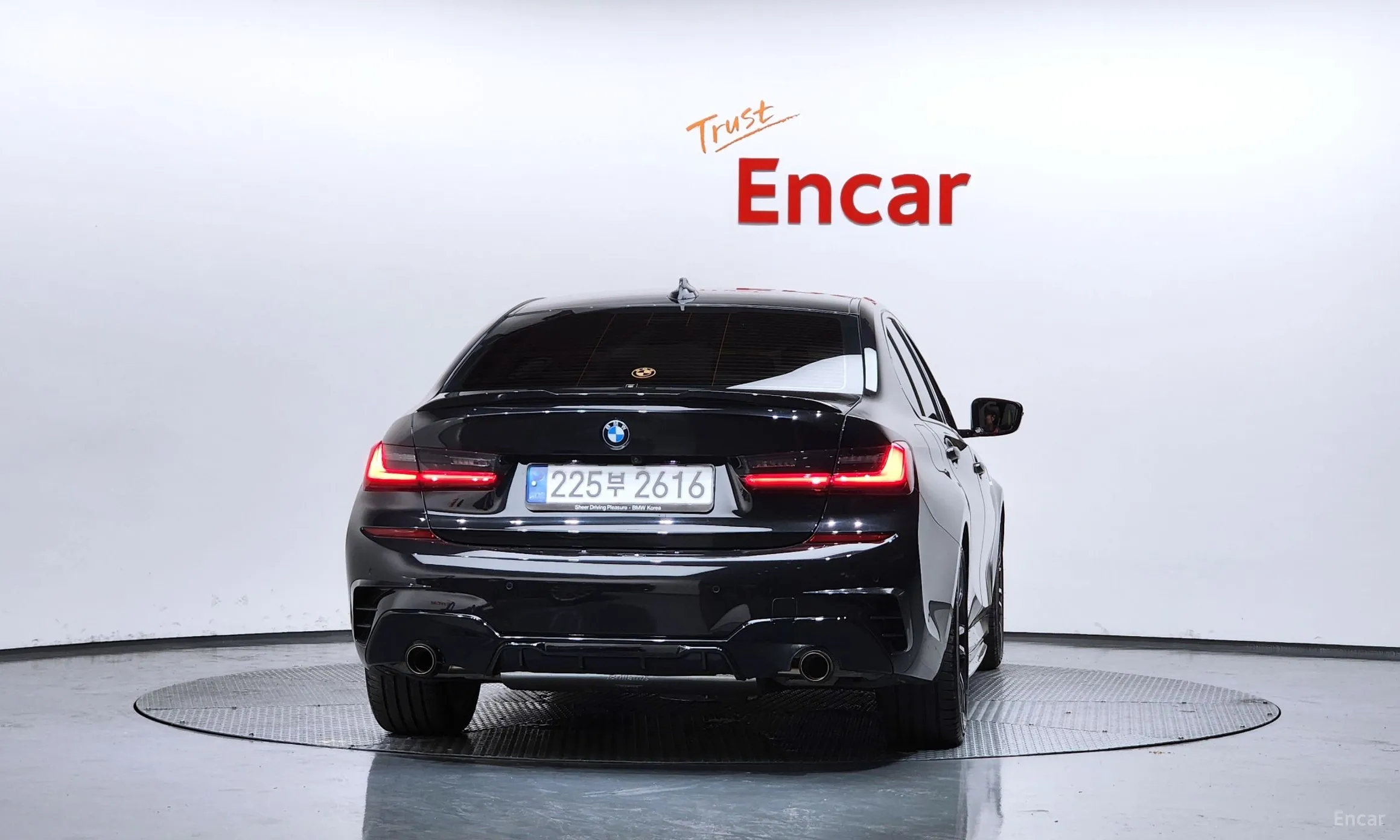 BMW 3 Series (G20) превью 4
