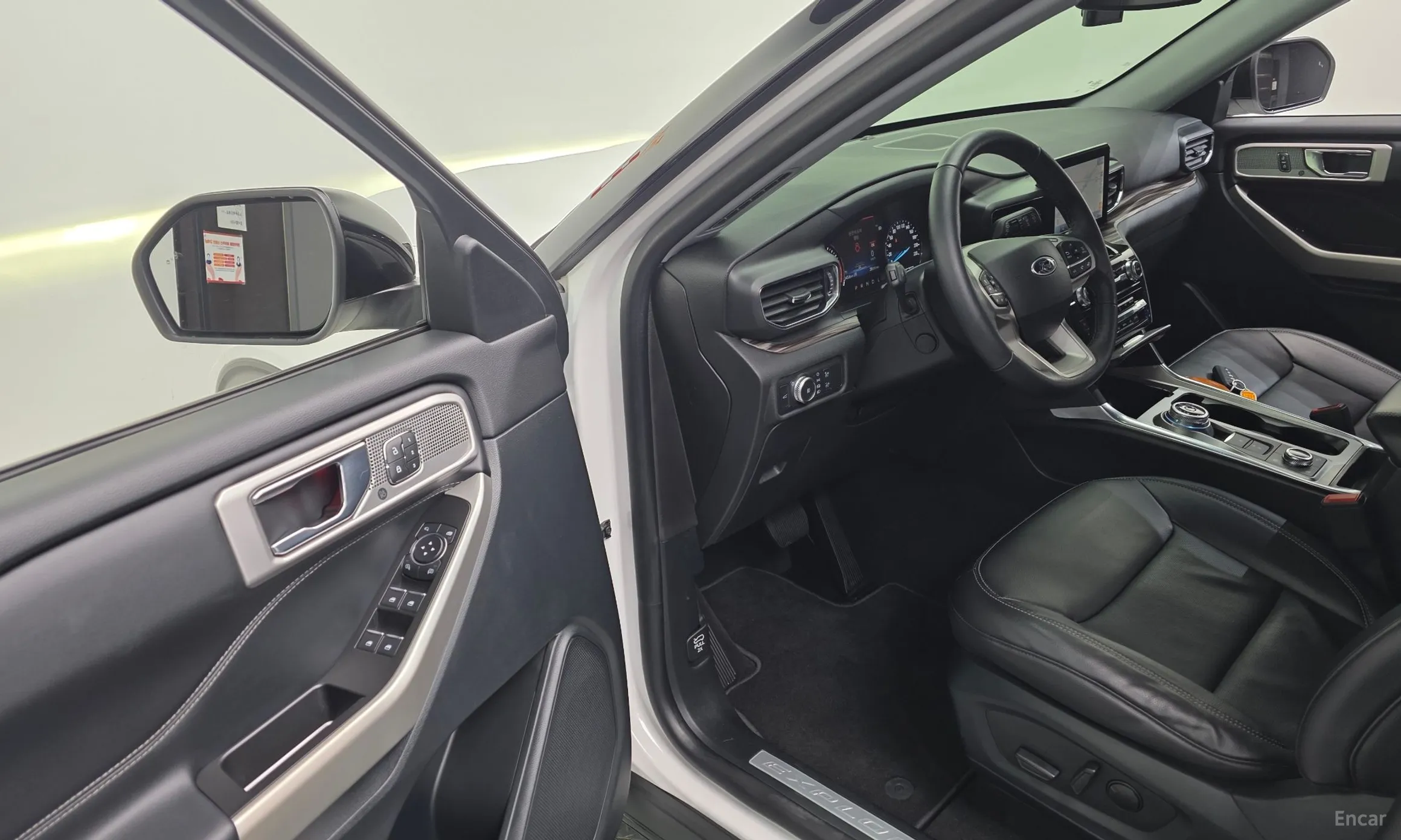 Ford Explorer 6th Generation превью 12